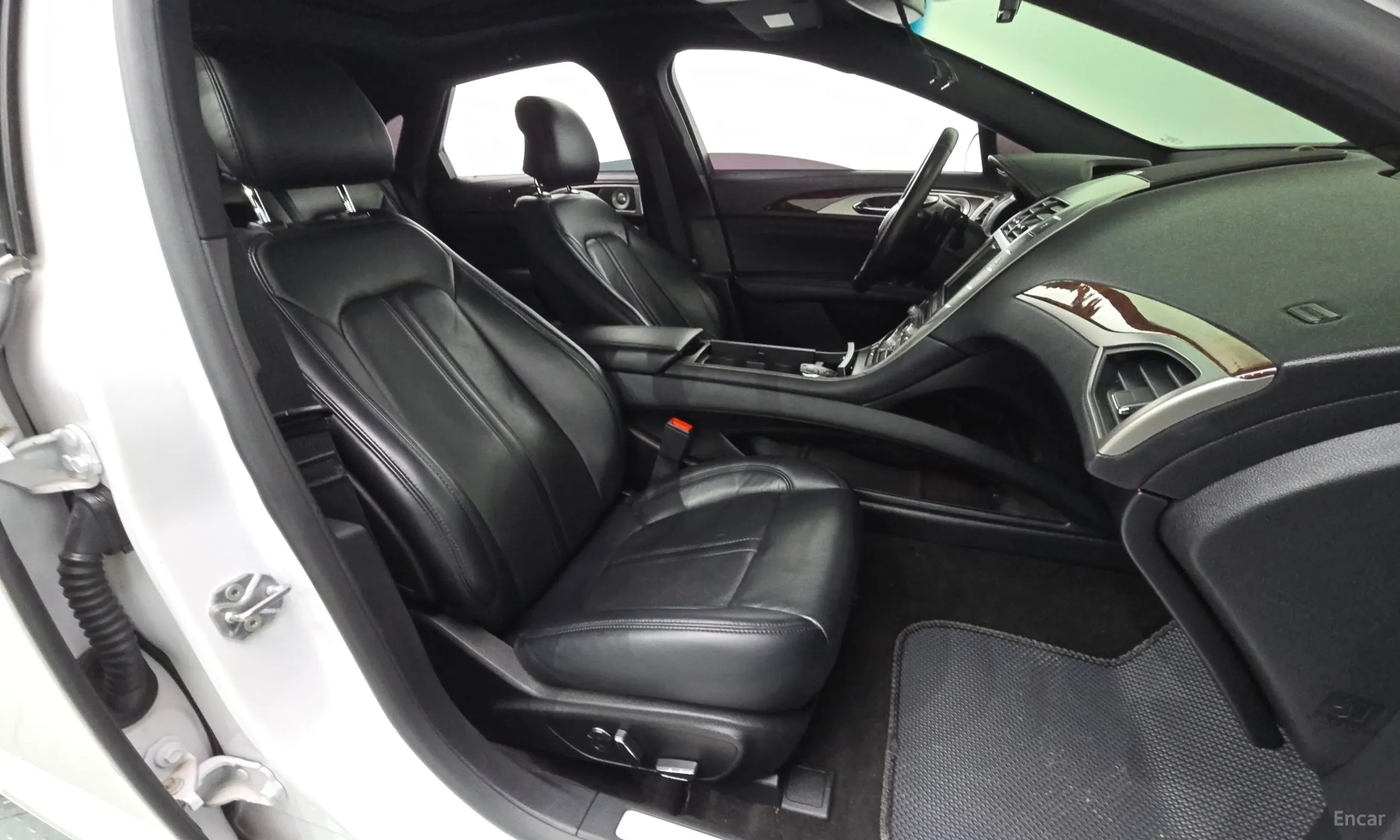Lincoln New MKZ превью 11