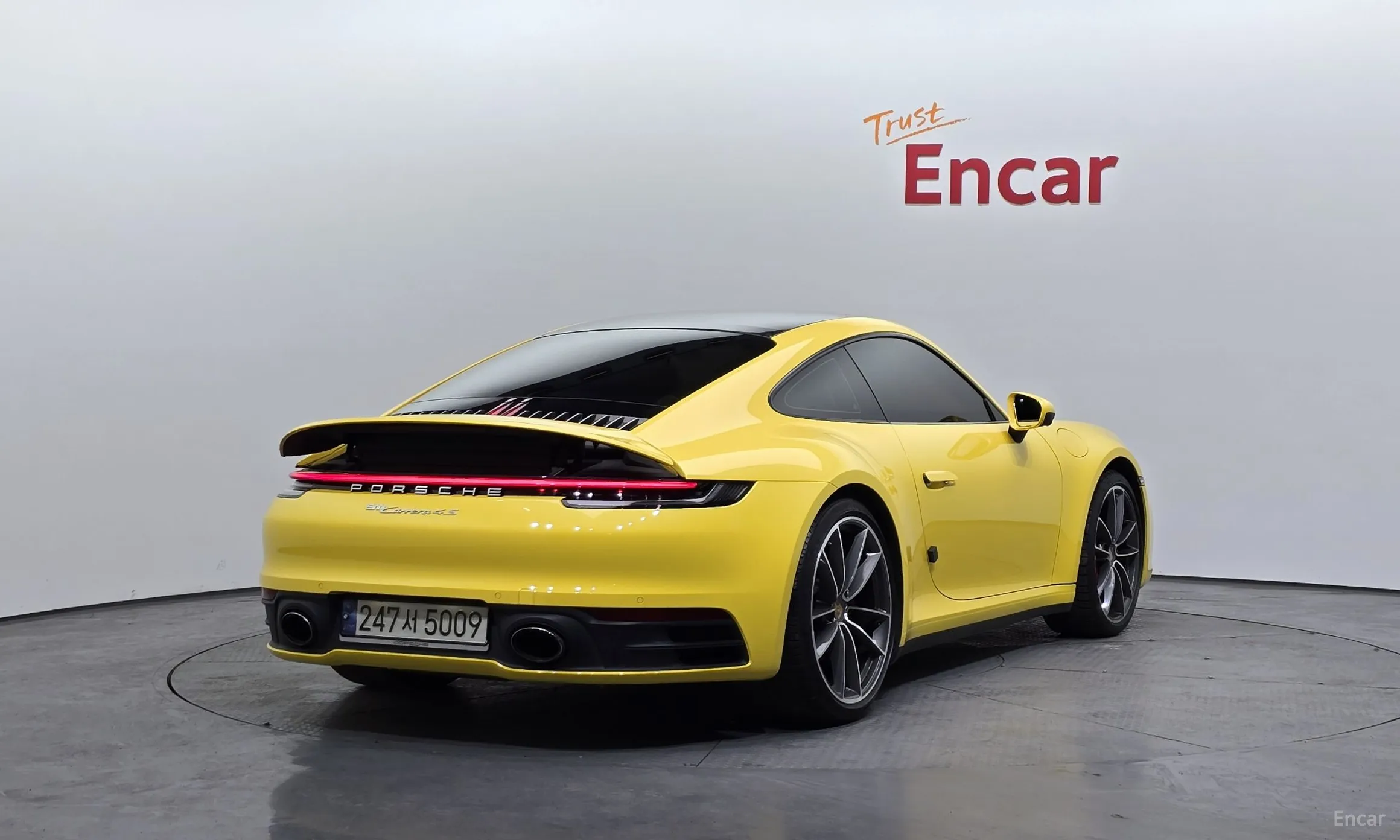 Porsche 911 (992)