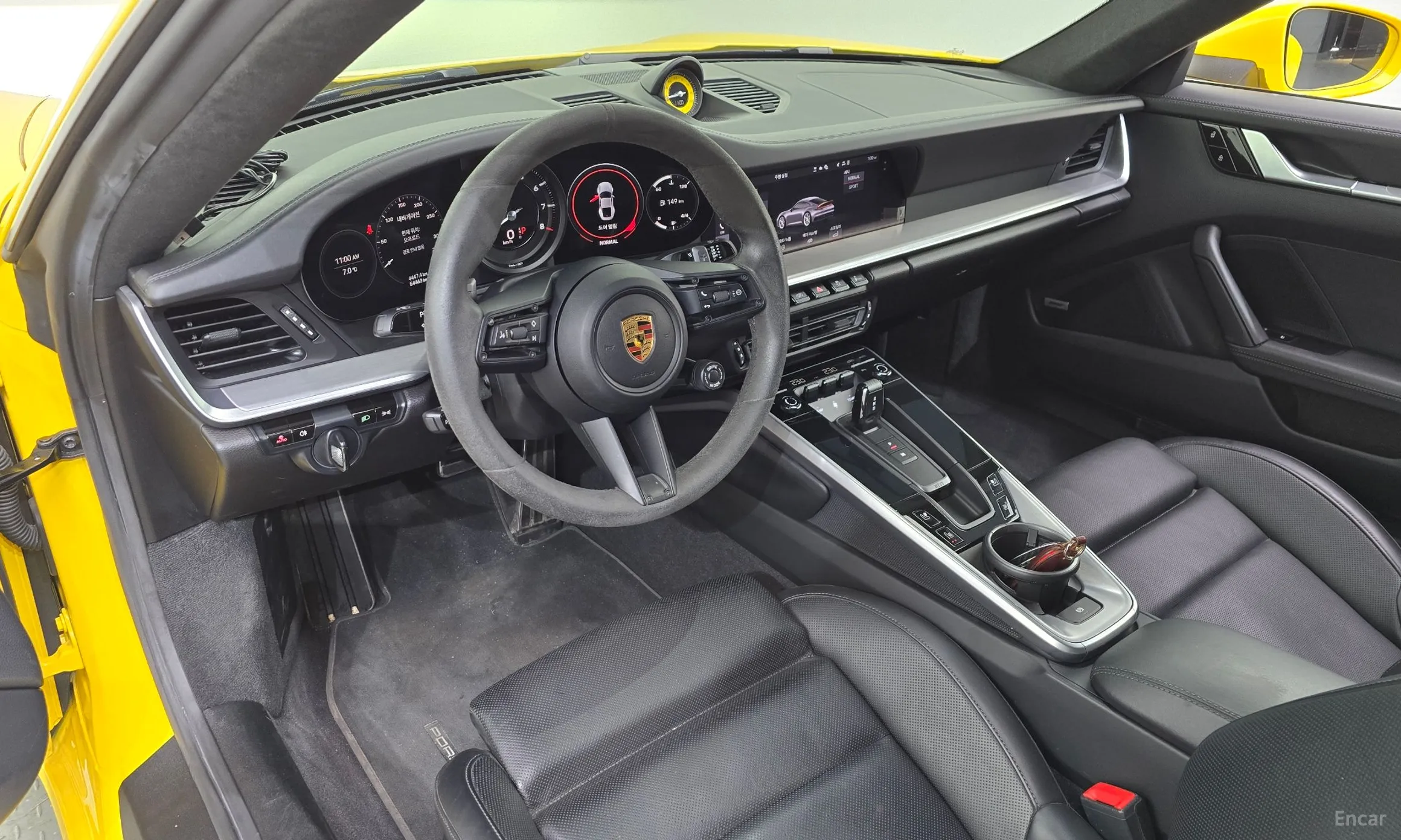 Porsche 911 (992) превью 7