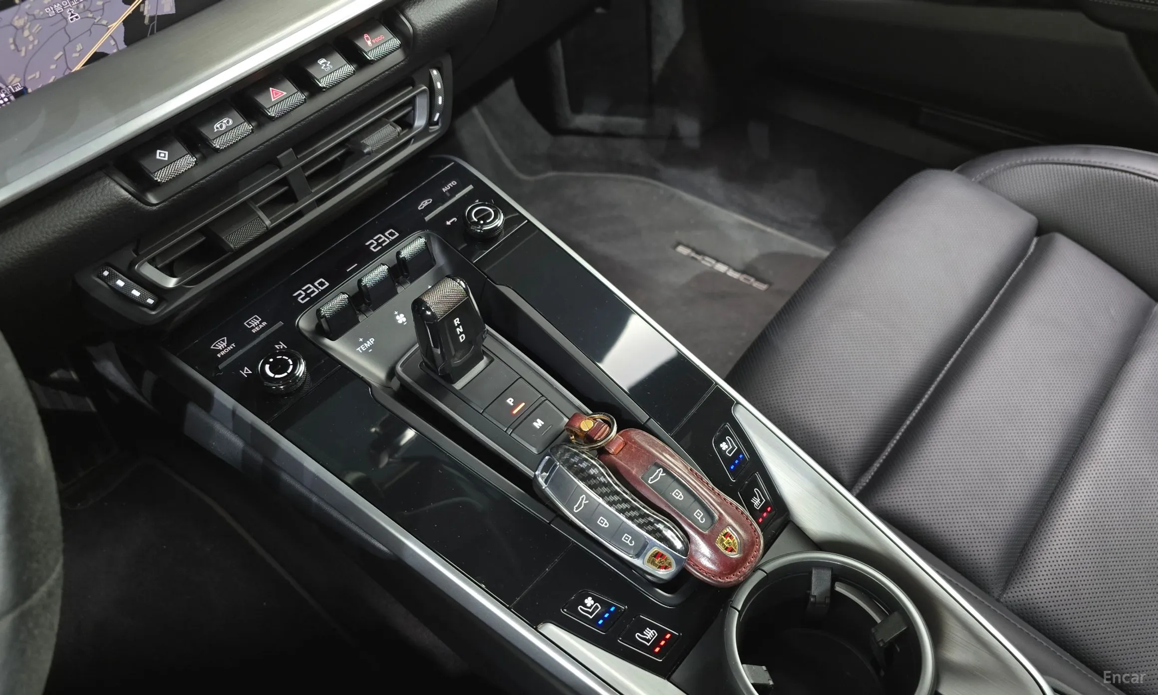 Porsche 911 (992) превью 9