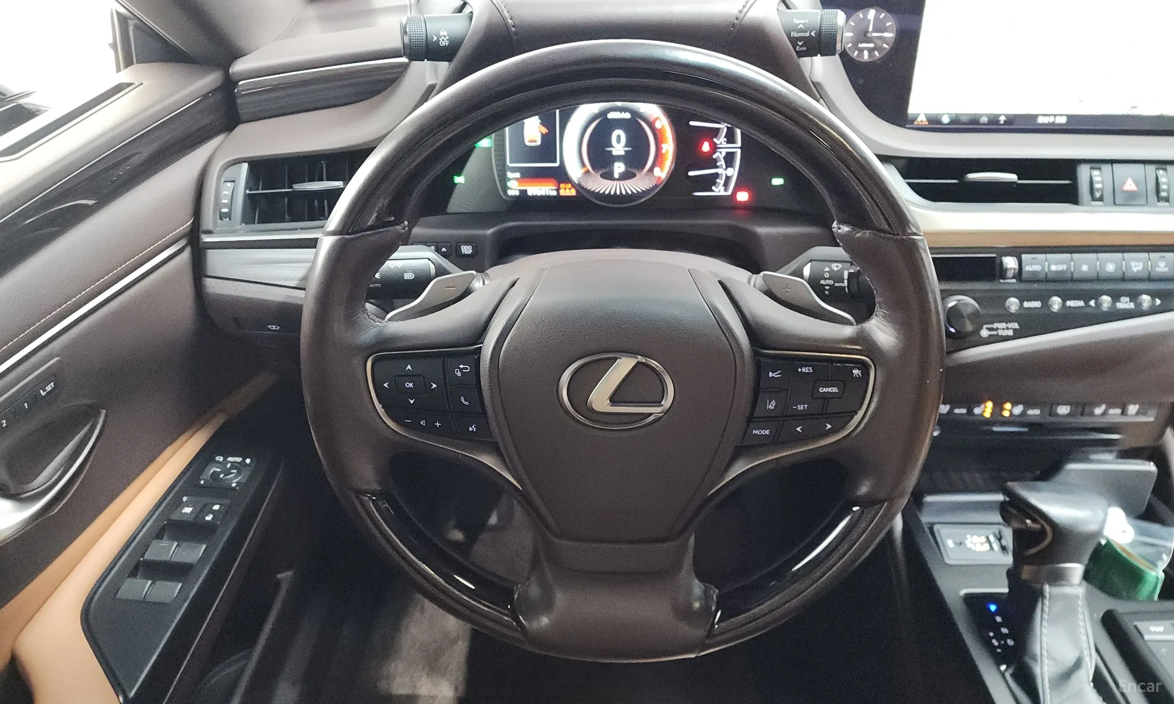 Lexus ES300h 7th Generation превью 13