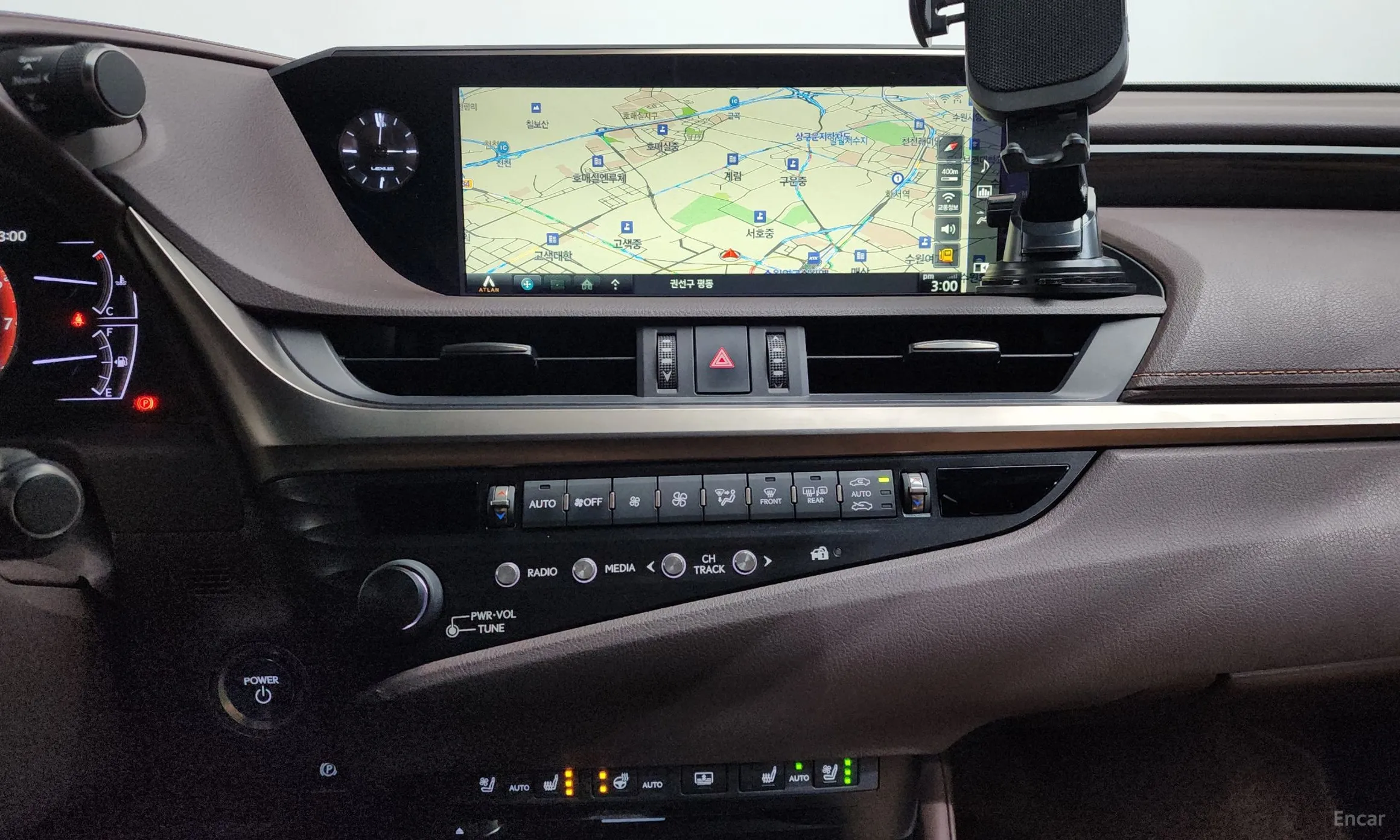 Lexus ES300h 7th Generation превью 15