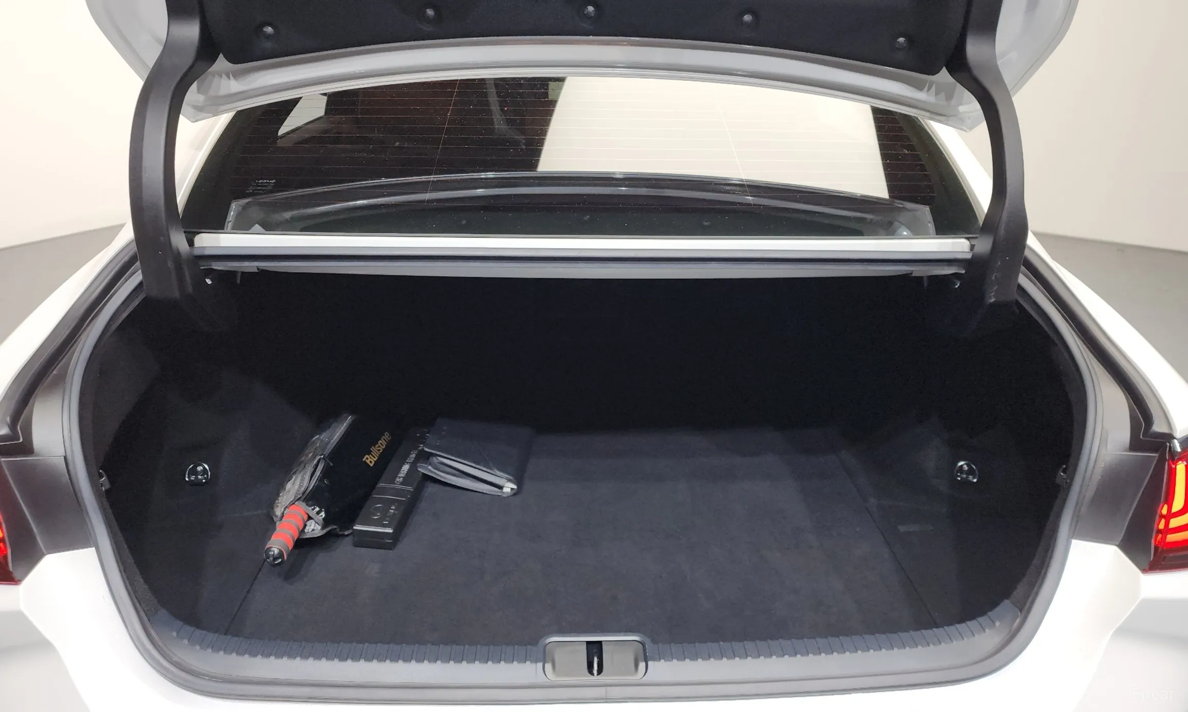 Lexus ES300h 7th Generation превью 20
