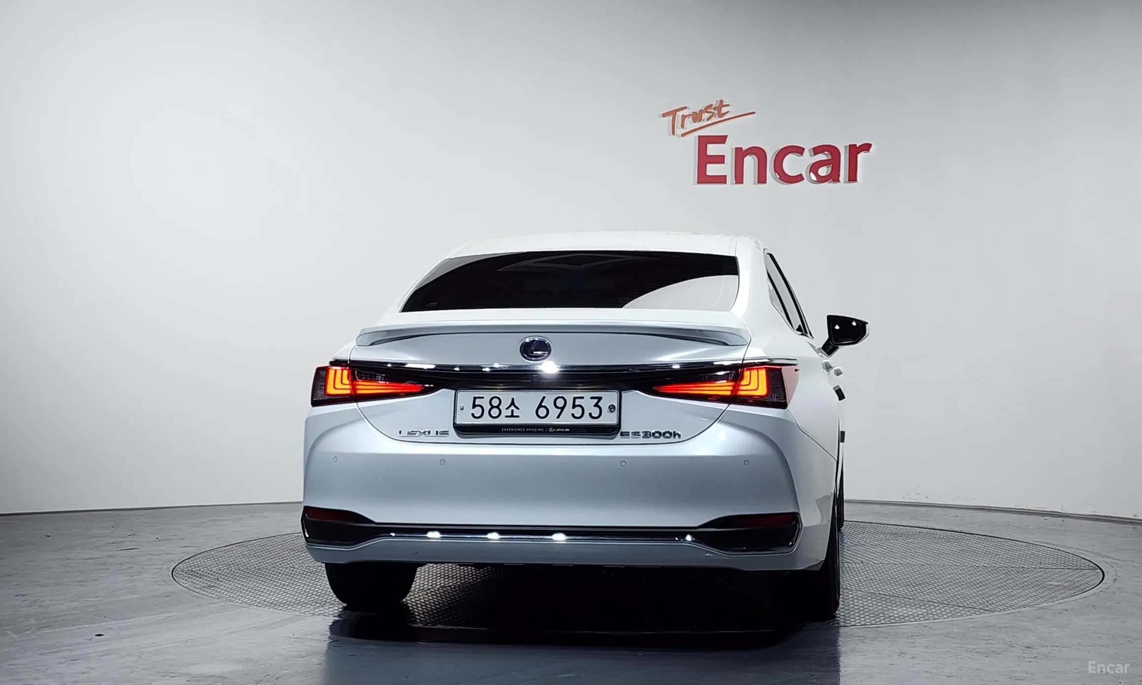 Lexus ES300h 7th Generation превью 4