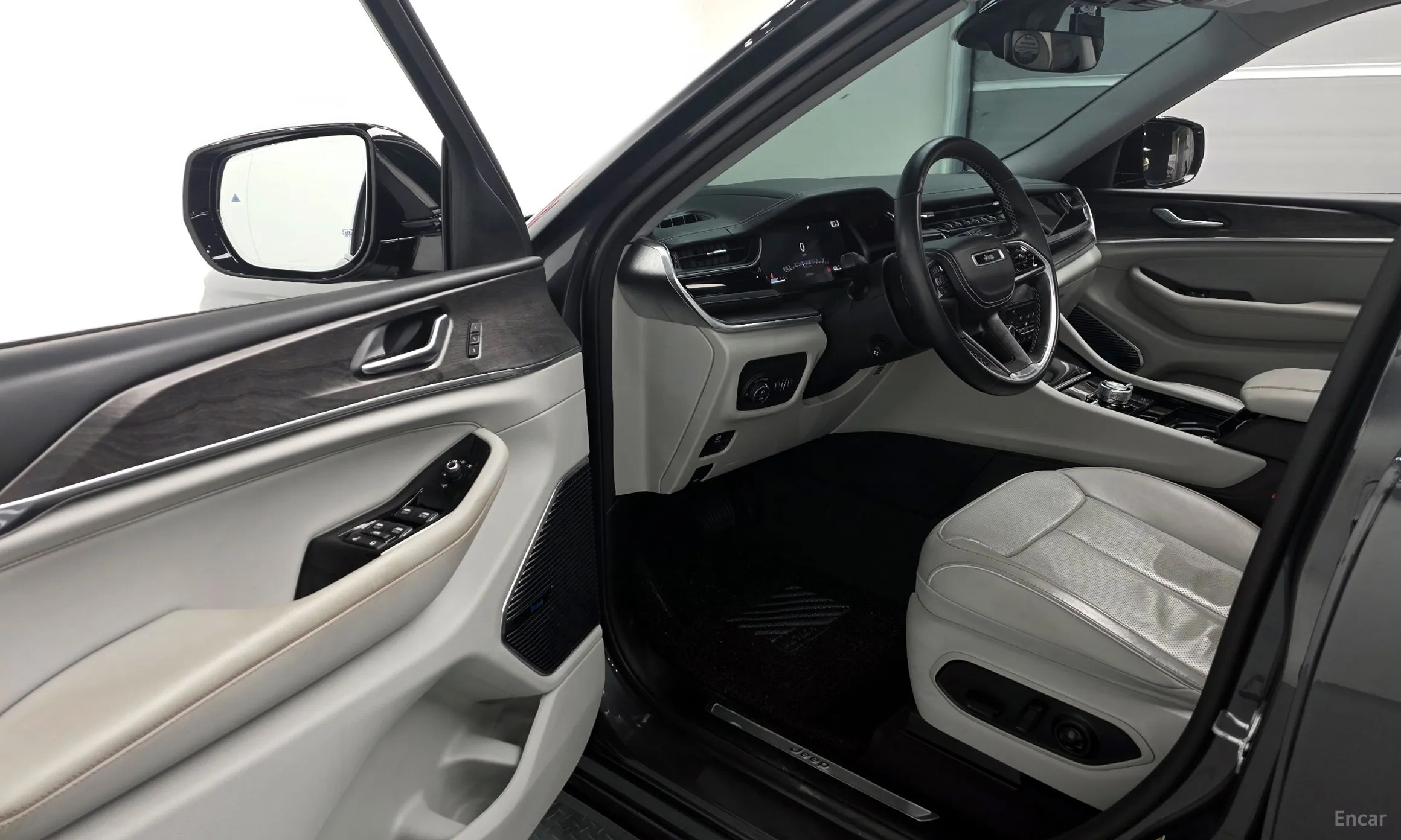 Jeep Grand Cherokee (WL) превью 10