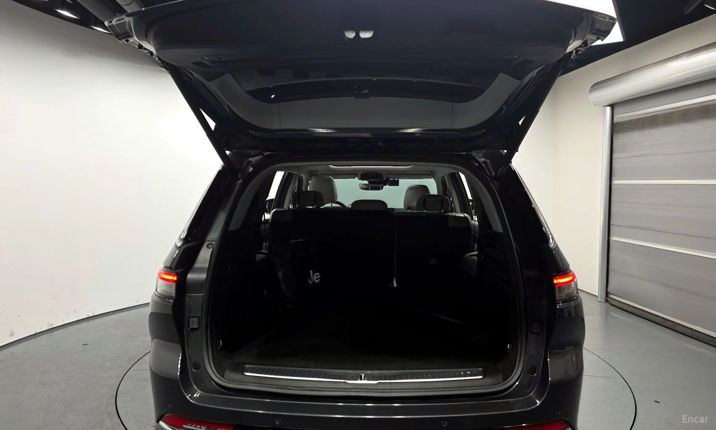 Jeep Grand Cherokee (WL) превью 20