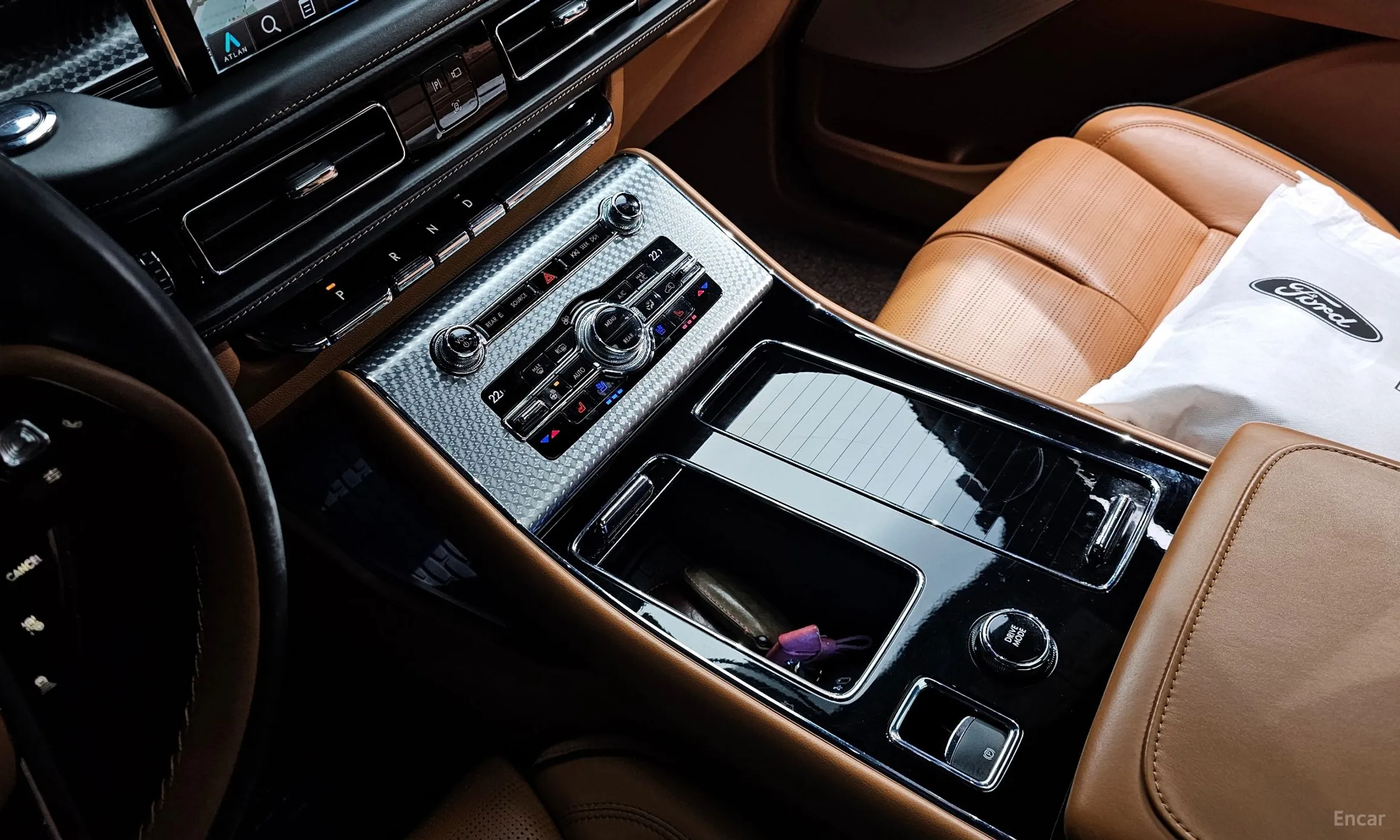 Lincoln Aviator 2nd Generation превью 9