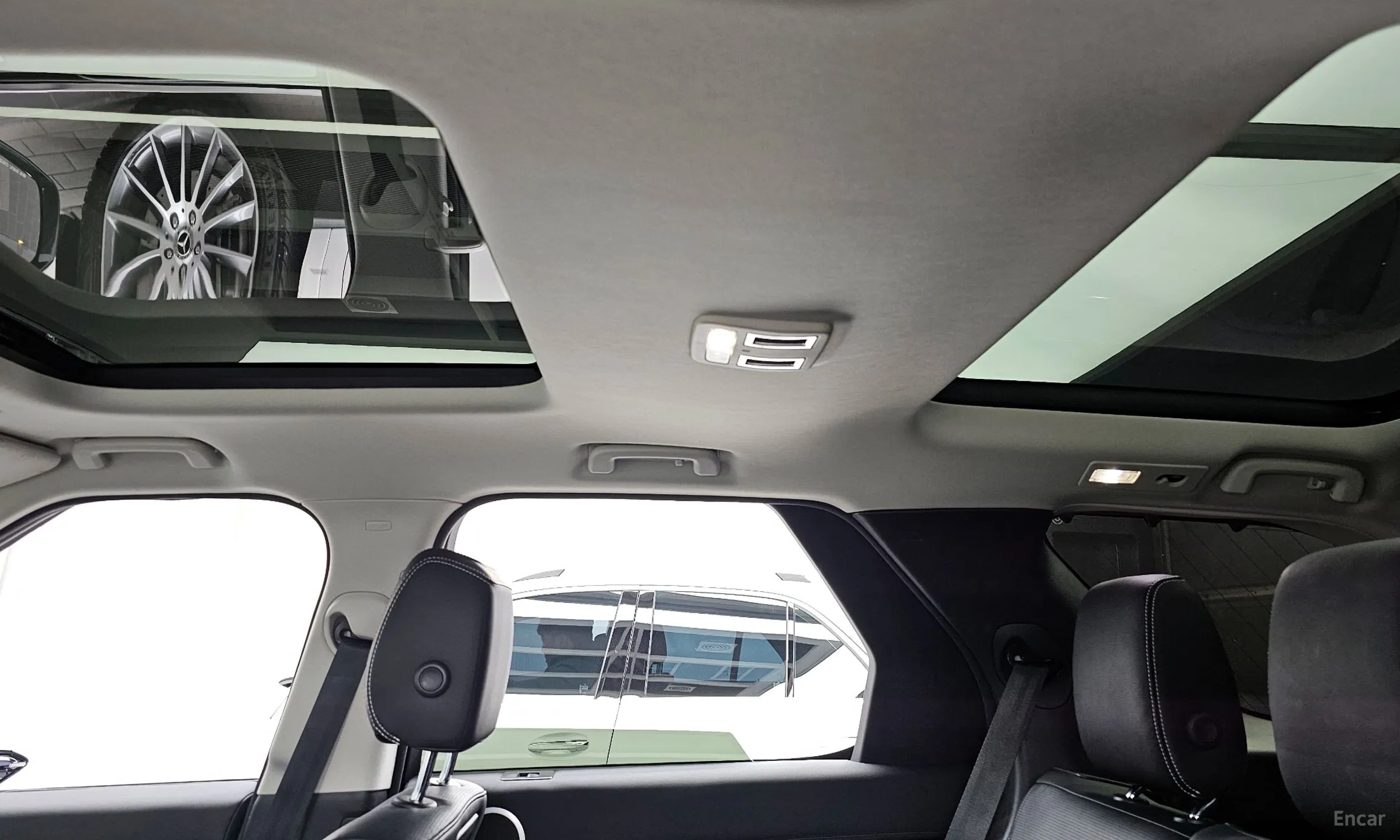 Land Rover Discovery 5 превью 19