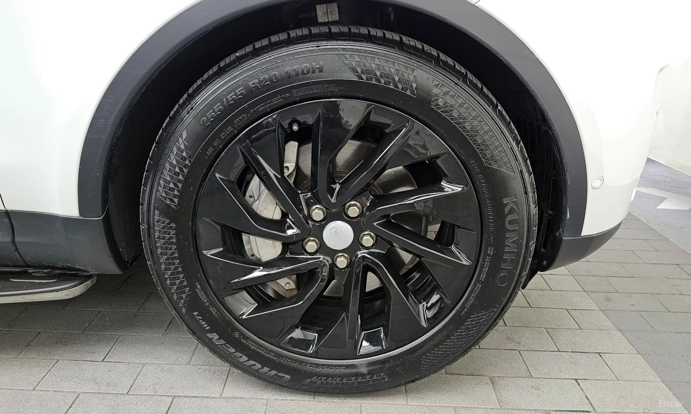 Land Rover Discovery 5 превью 5