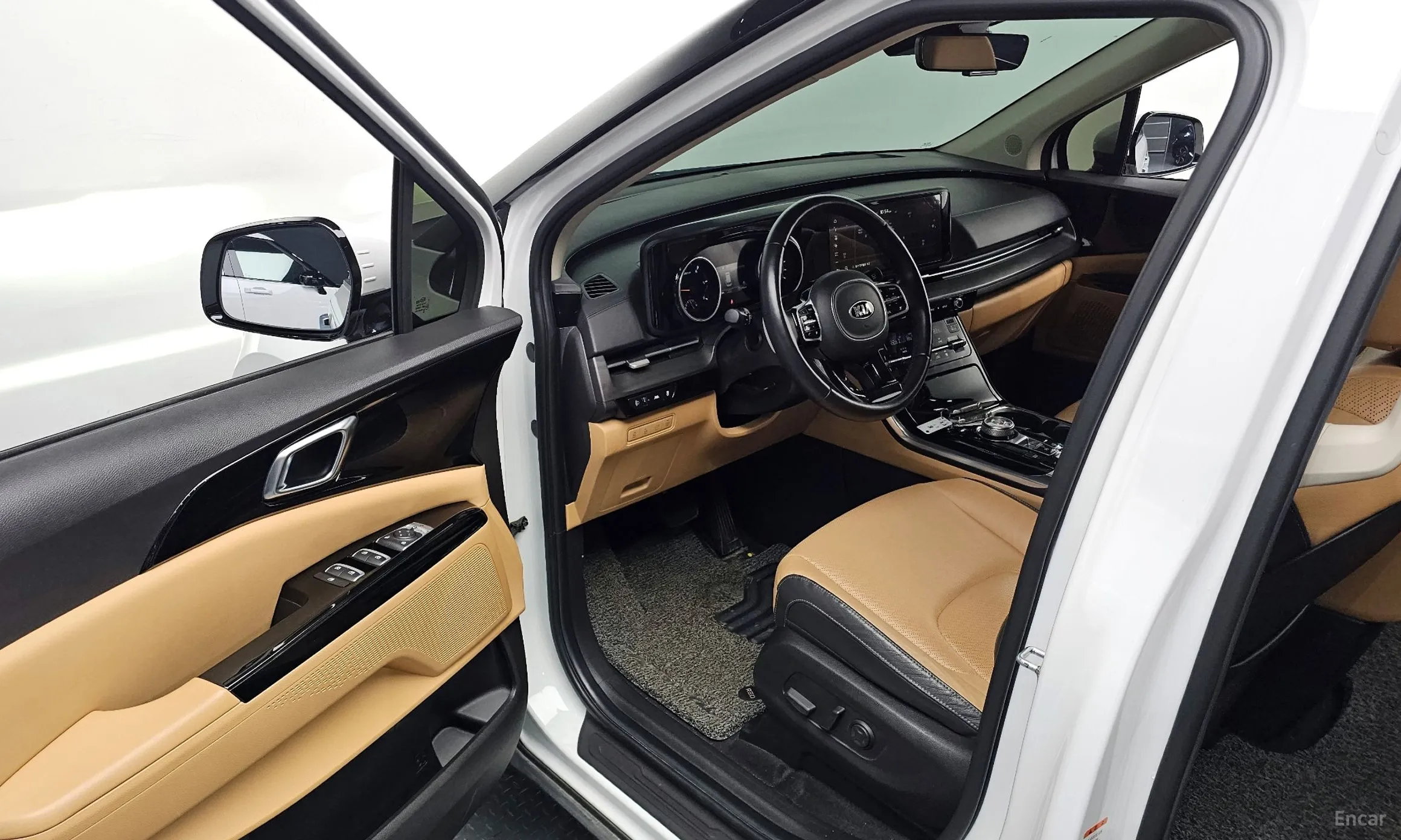 Kia Carnival Gen 4 превью 11