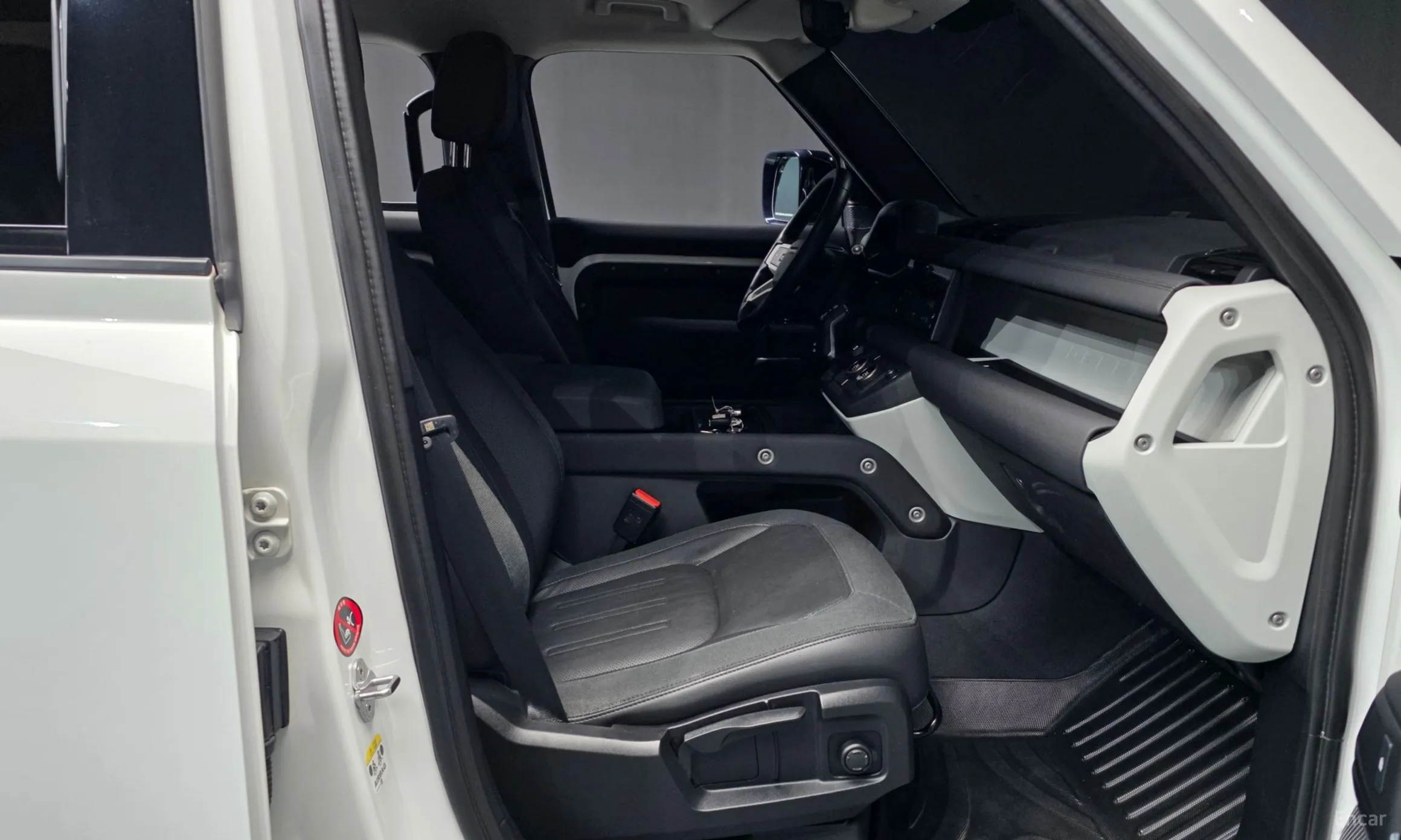 Land Rover Defender (L663) превью 11