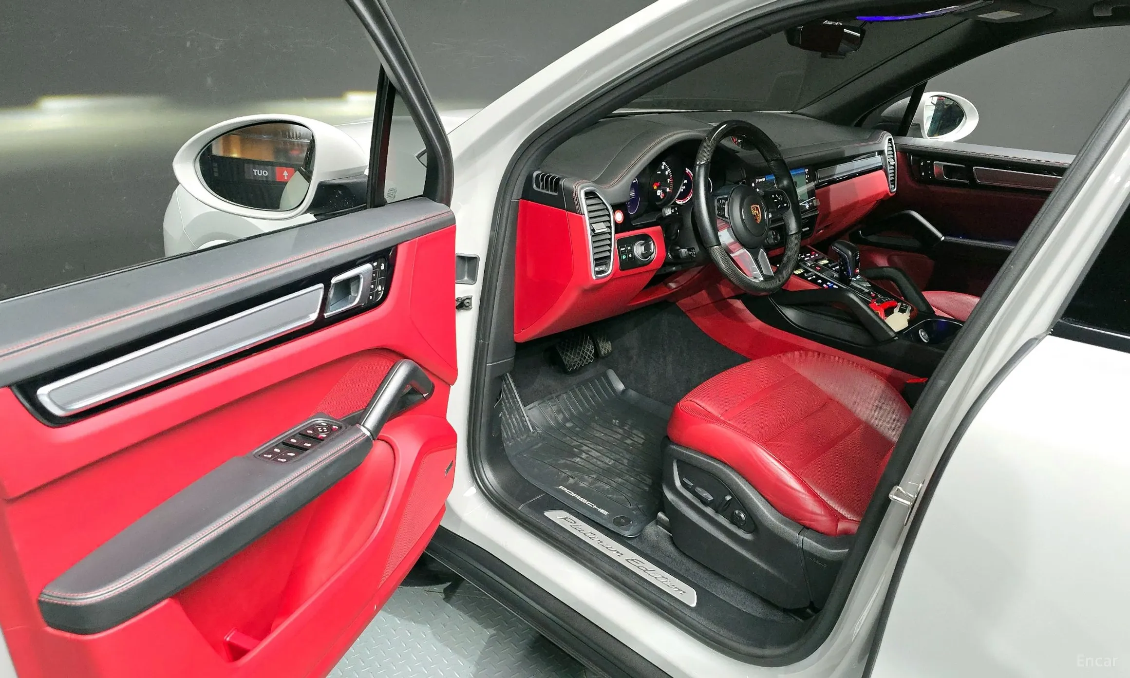 Porsche Cayenne (PO536) превью 10