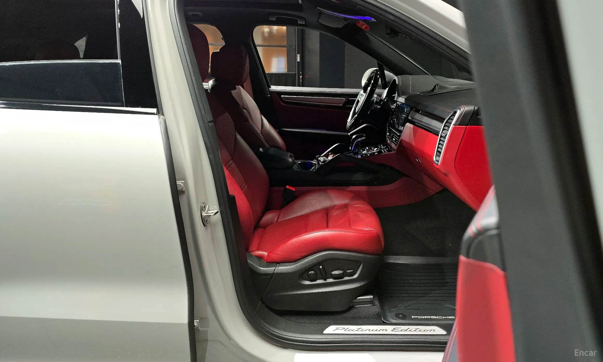 Porsche Cayenne (PO536) превью 11