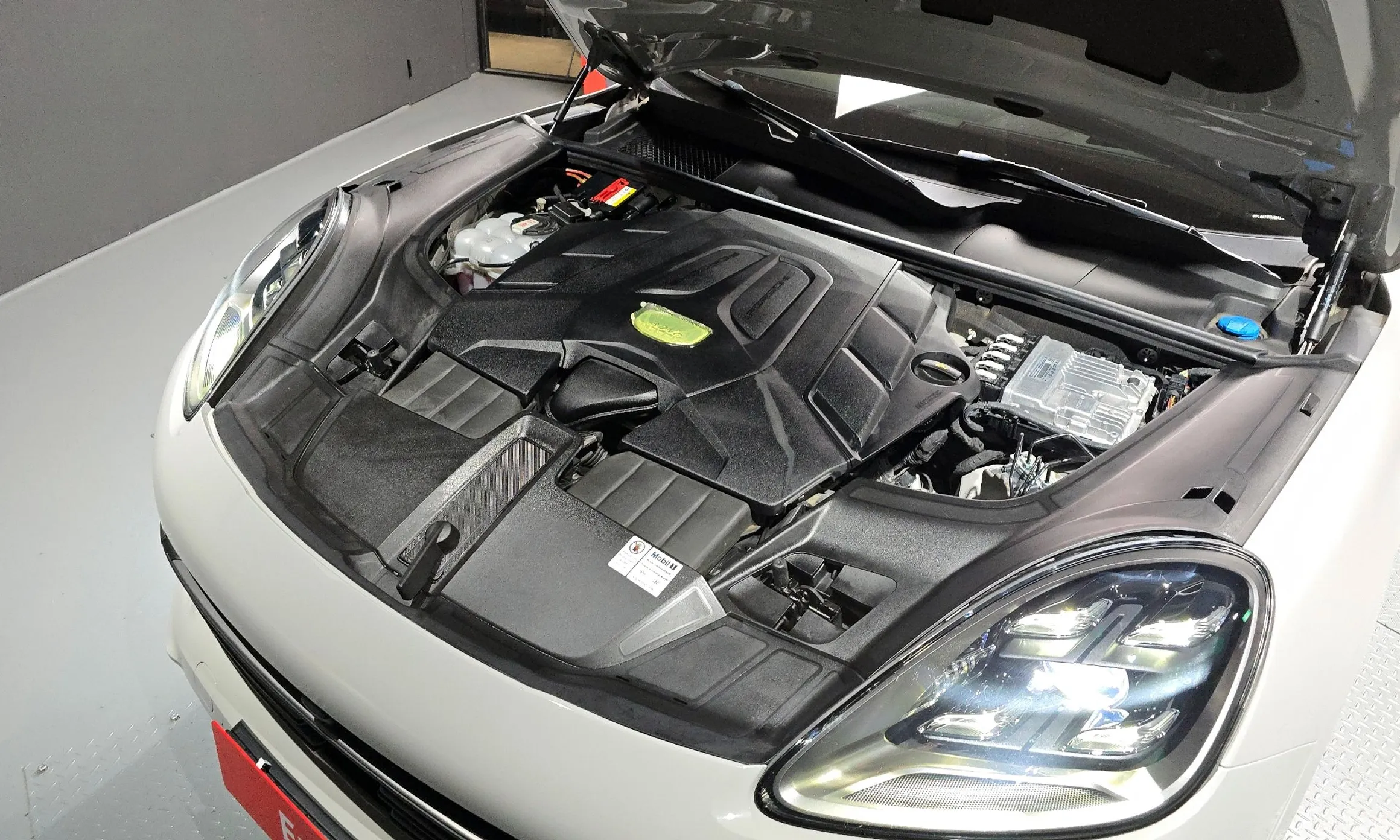Porsche Cayenne (PO536) превью 6