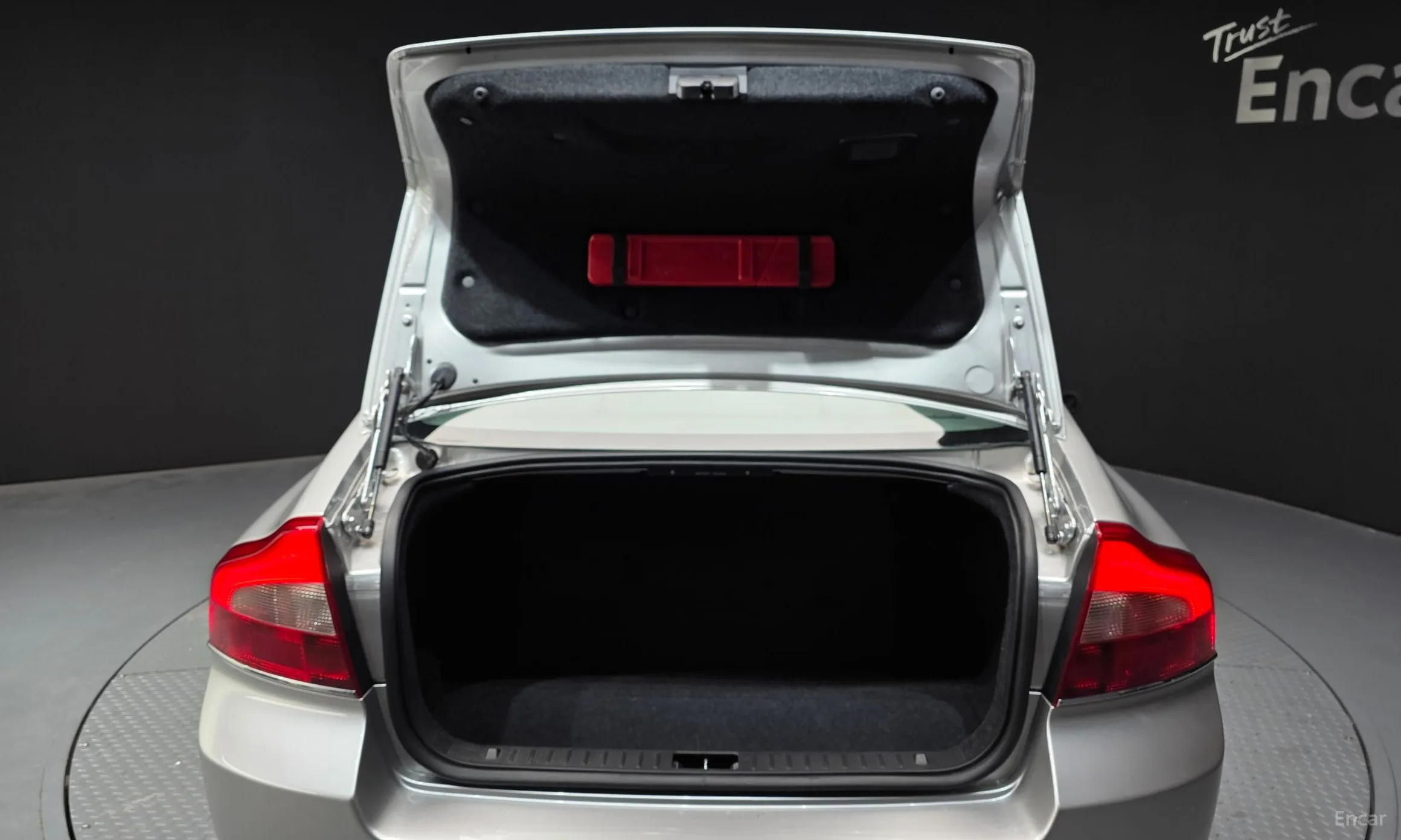 Volvo S80 превью 20