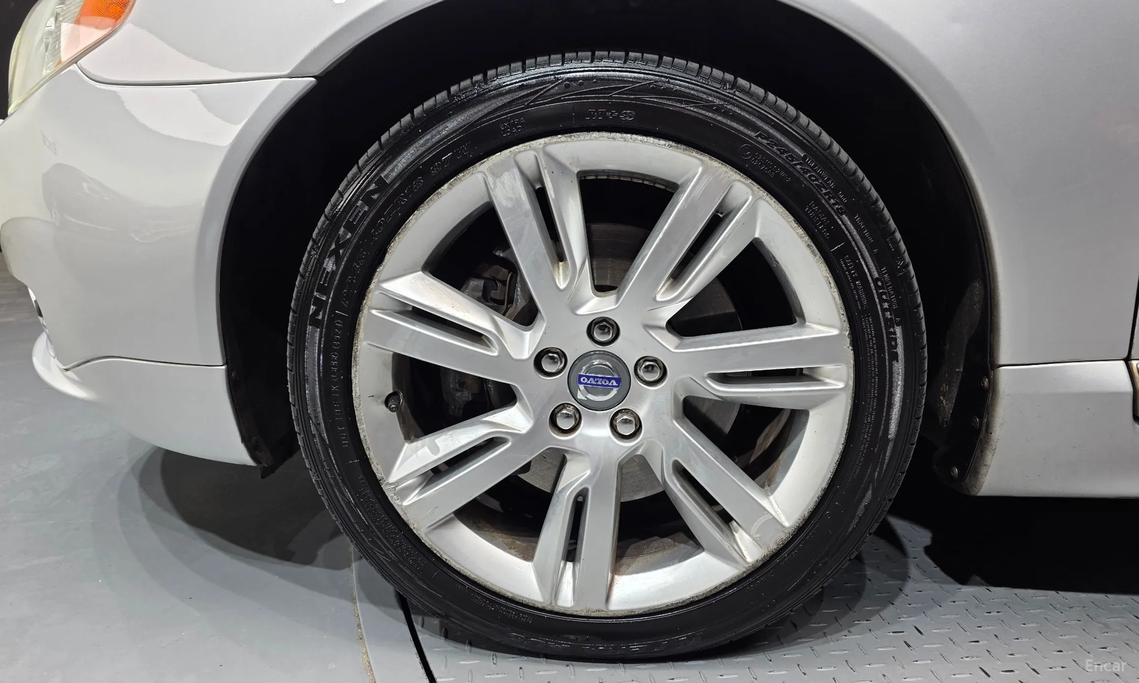 Volvo S80 превью 5