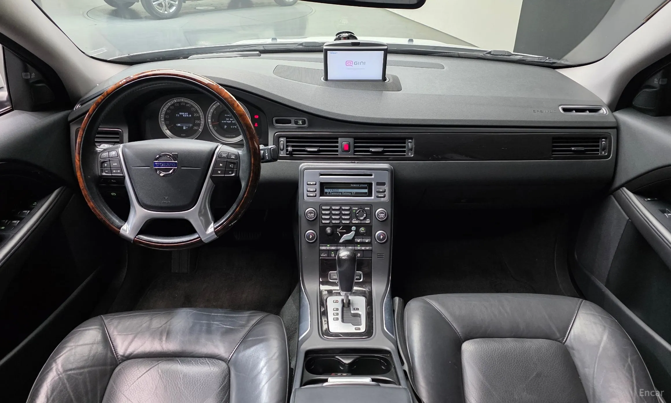 Volvo S80 превью 7