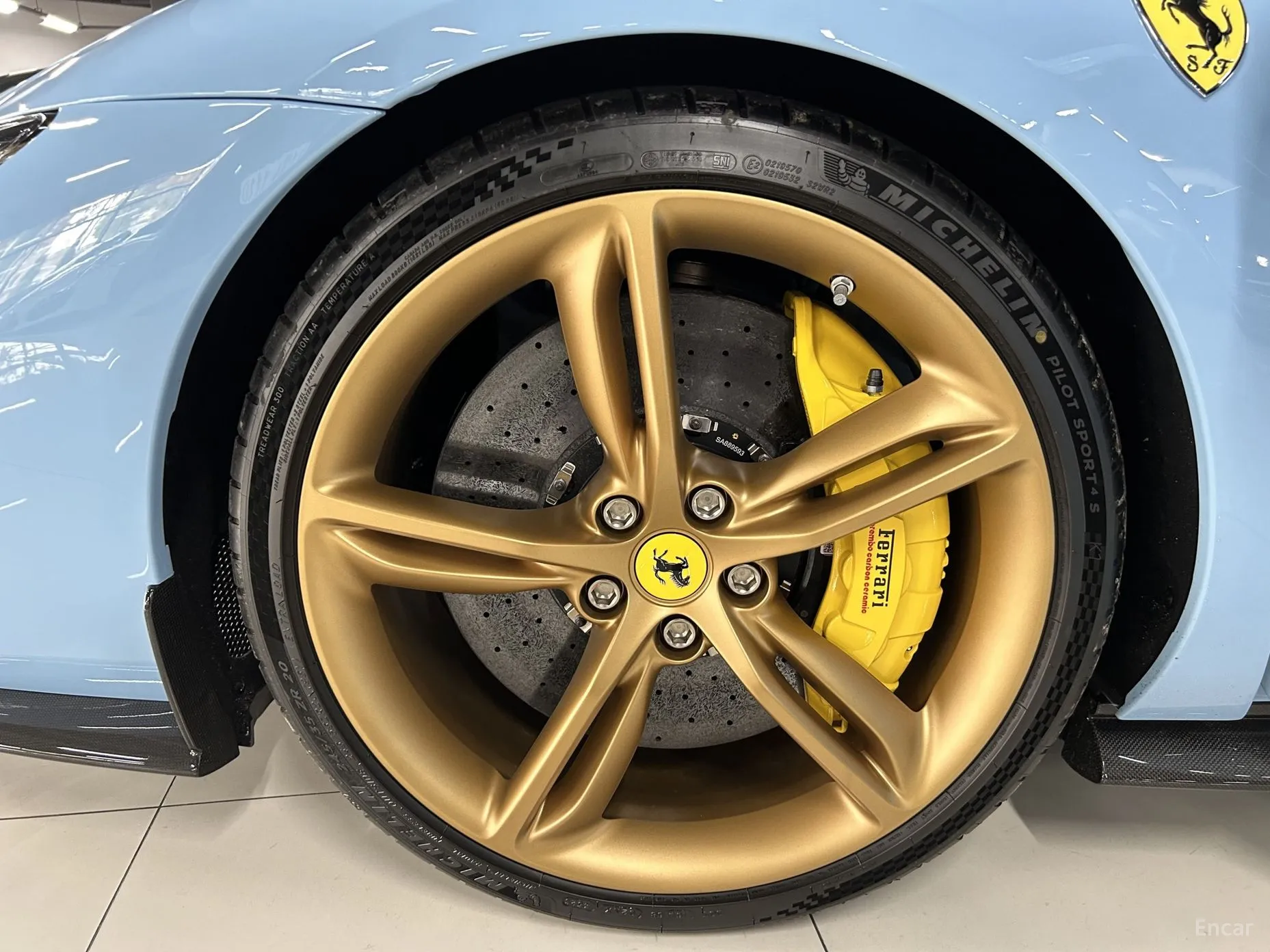 Ferrari 296 GTS превью 15