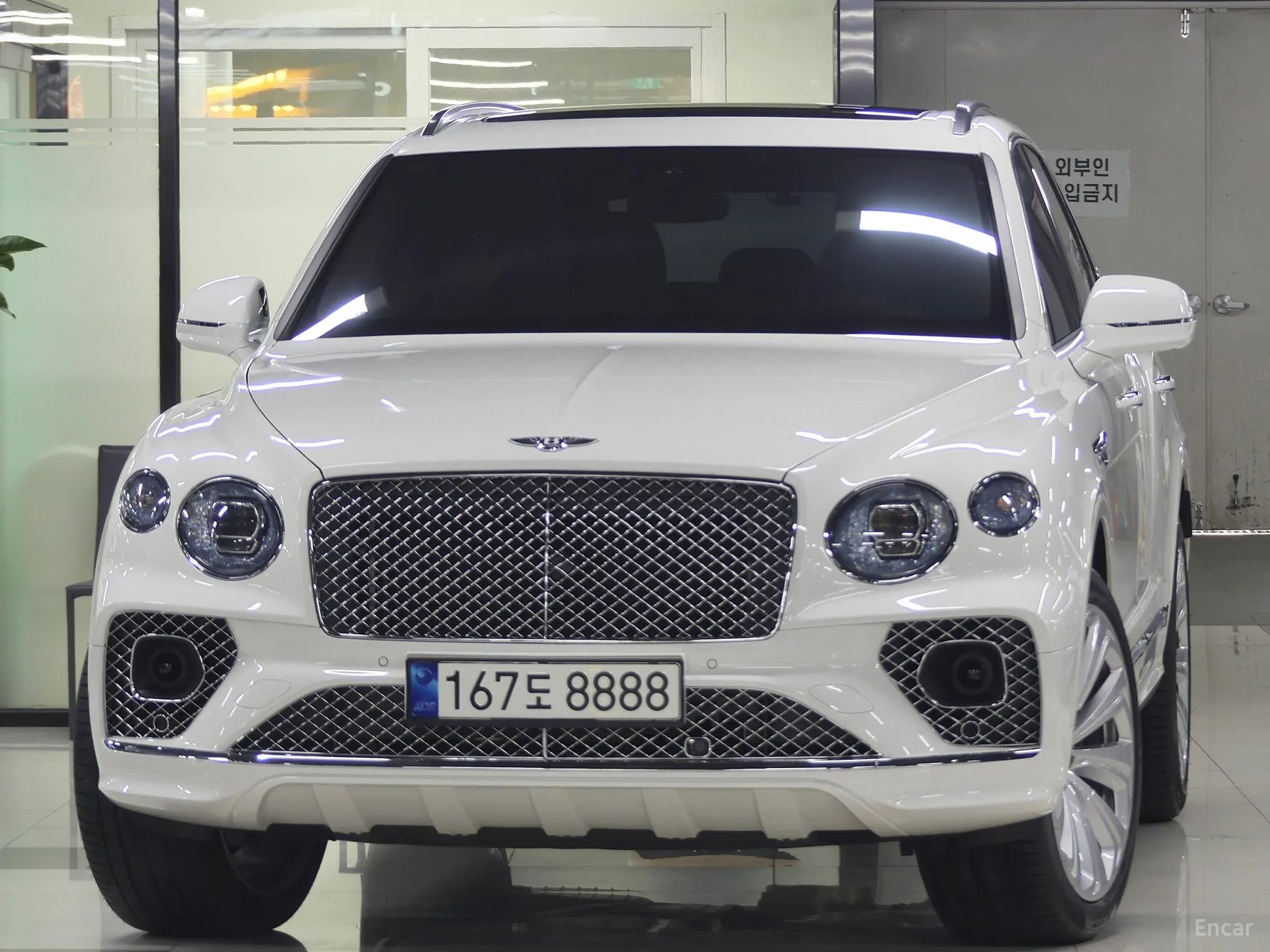 Bentayga