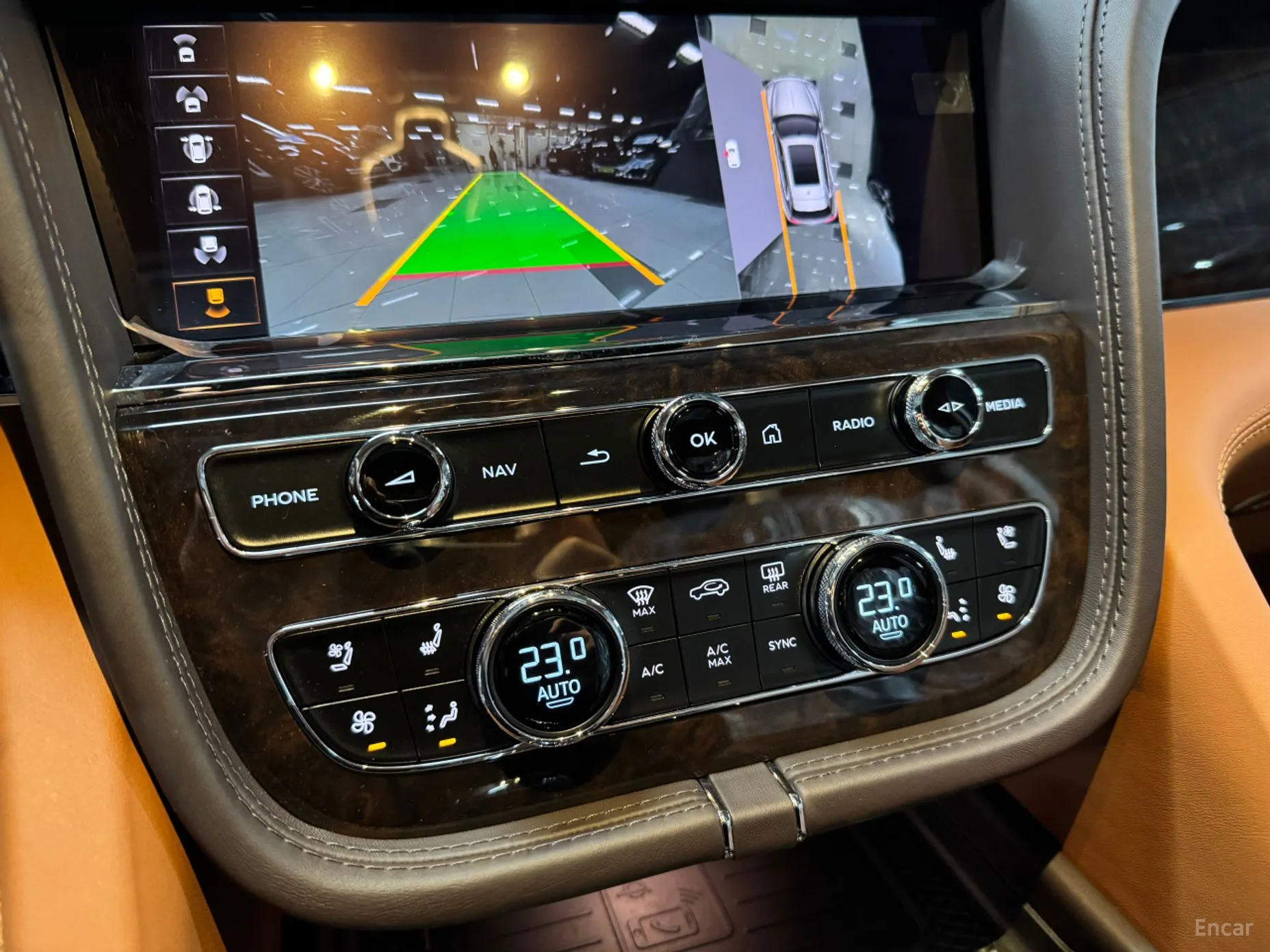 Bentley Bentayga превью 10