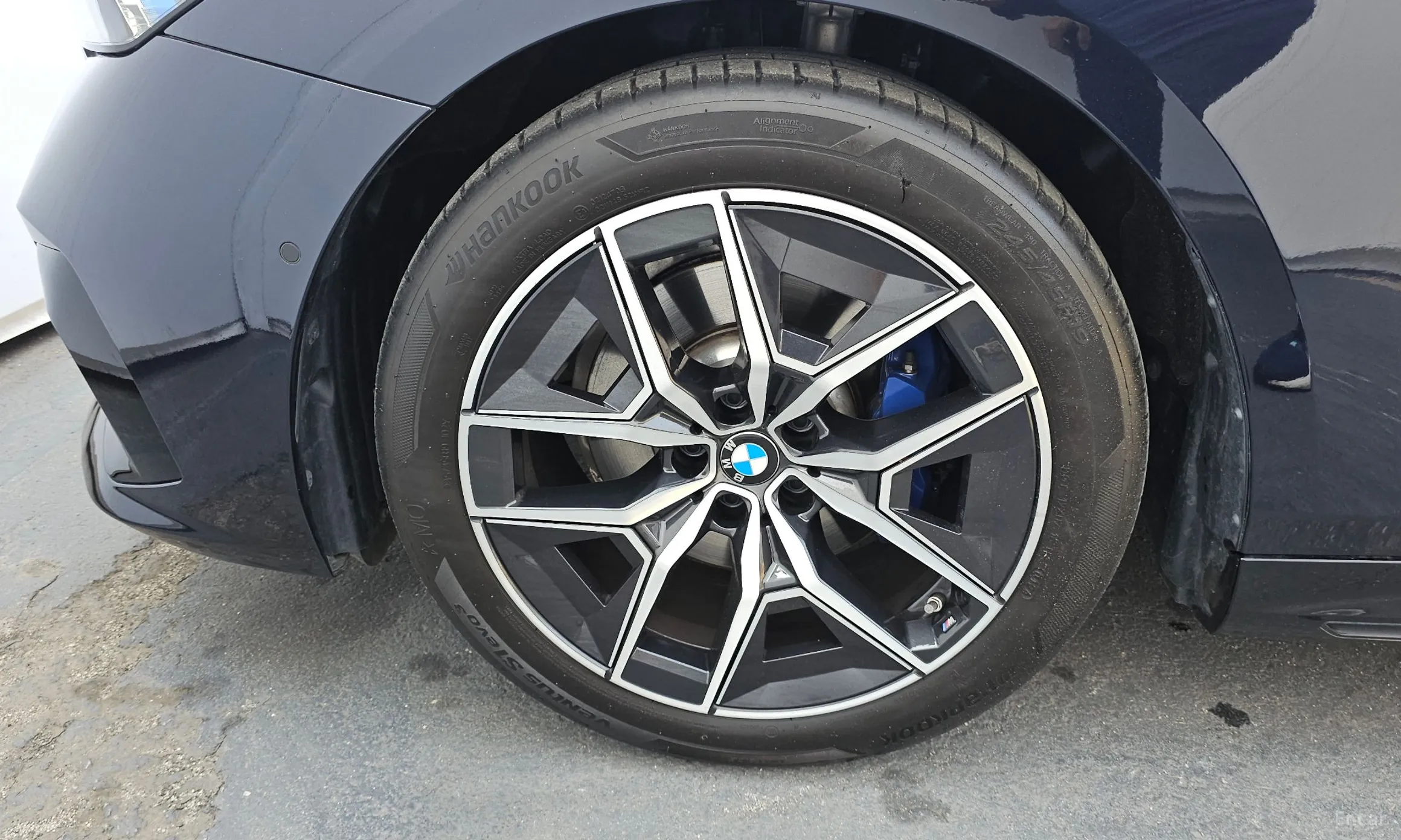 BMW 5 Series (G60) превью 5