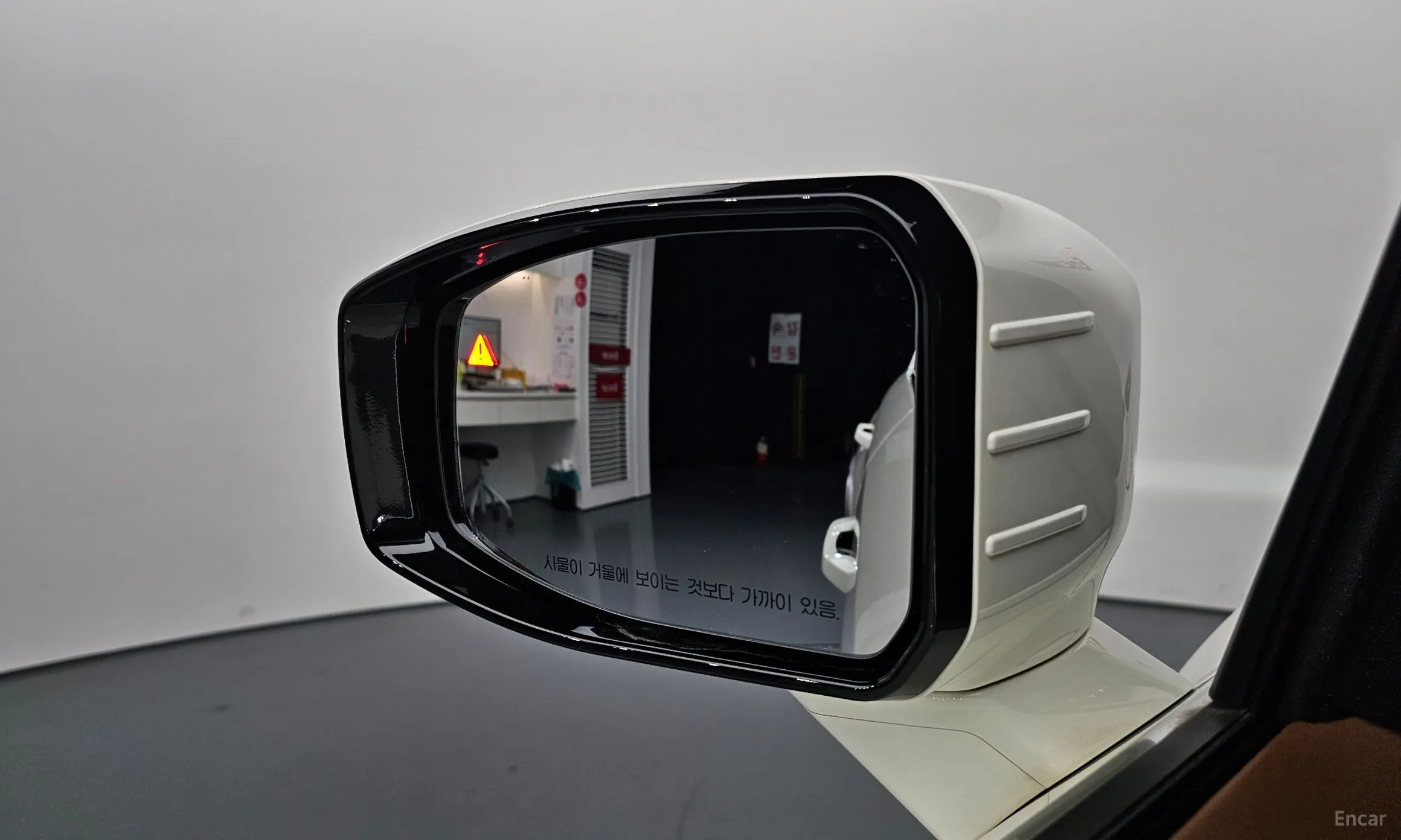 KG Mobility (SsangYong) Torres превью 18