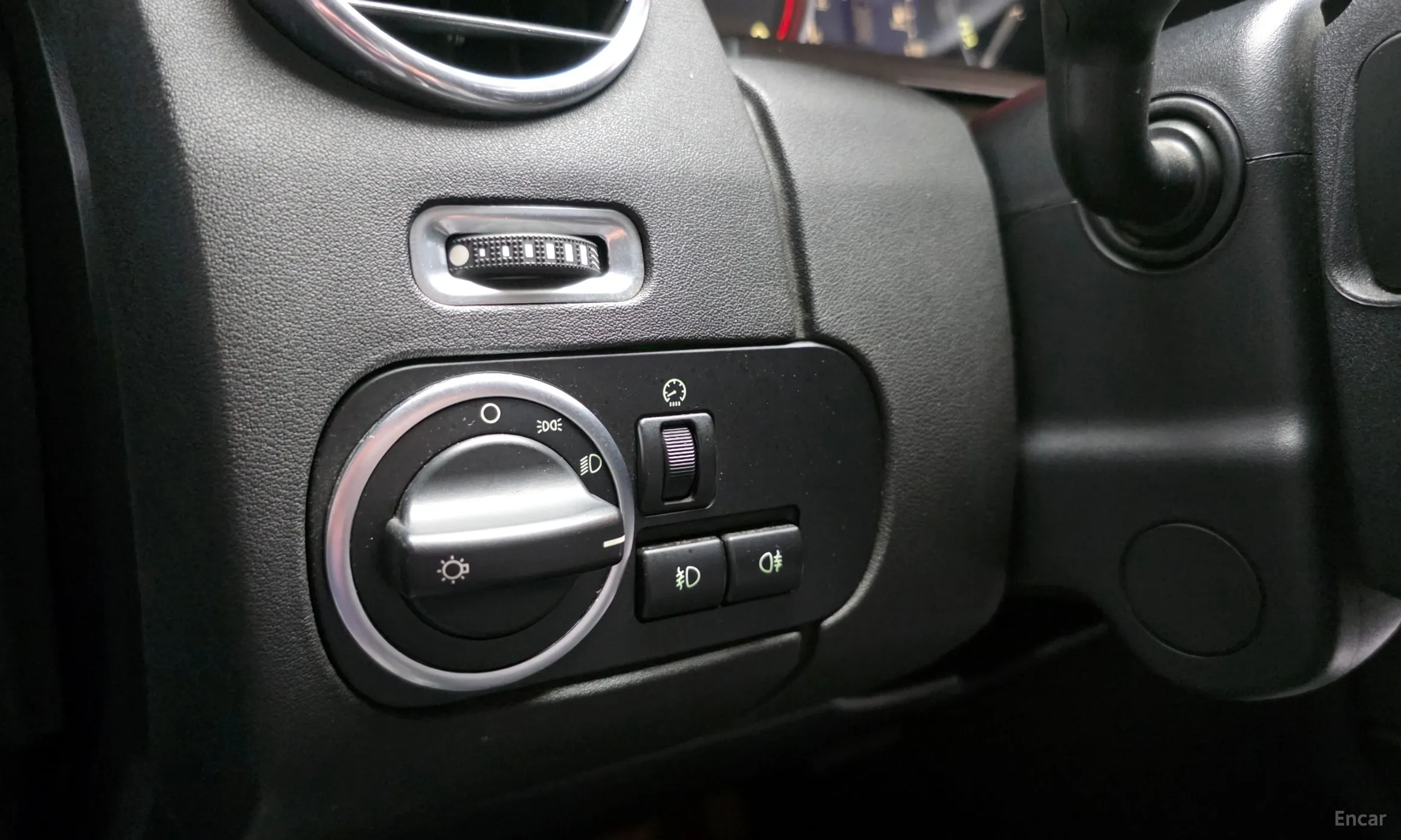 Land Rover Discovery 4 превью 14