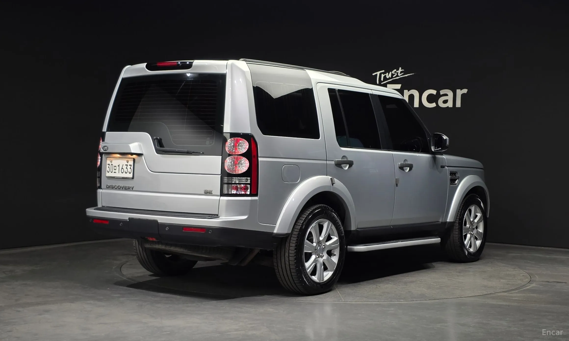 Land Rover Discovery 4 превью 2
