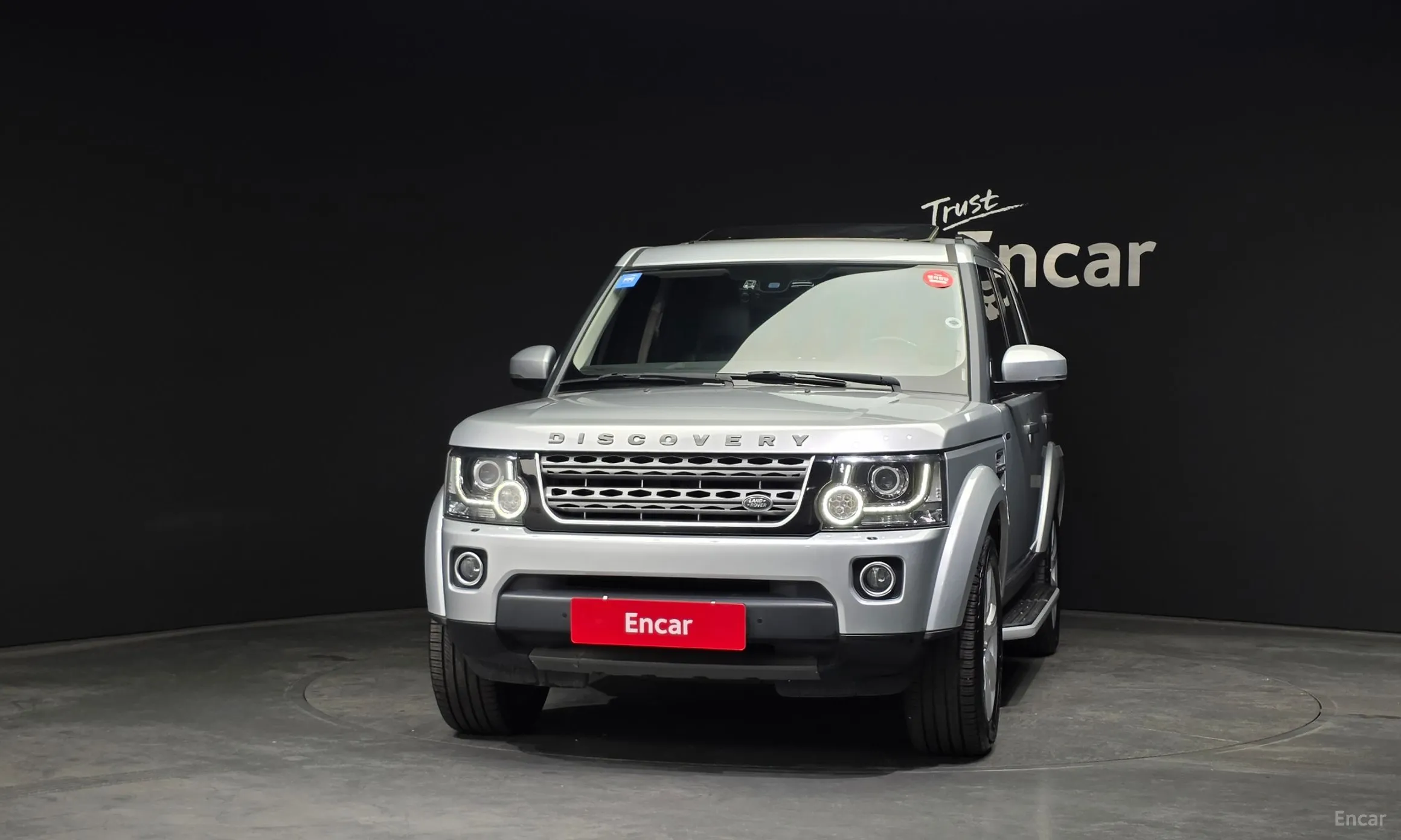 Land Rover Discovery 4 превью 3
