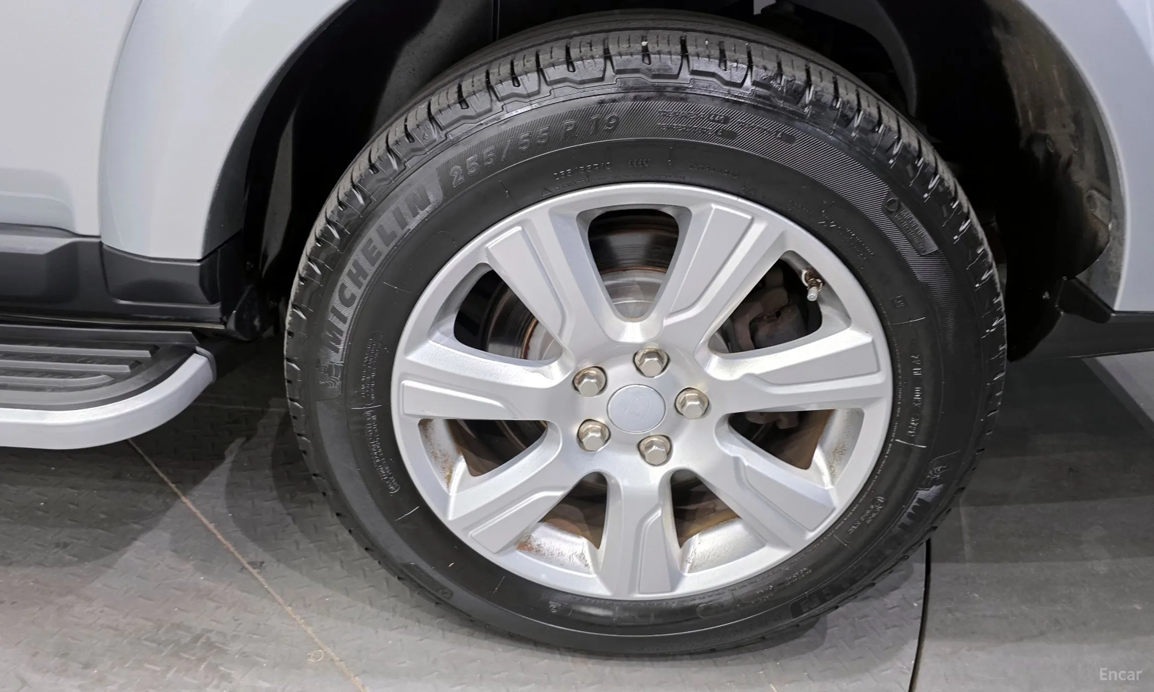 Land Rover Discovery 4 превью 5