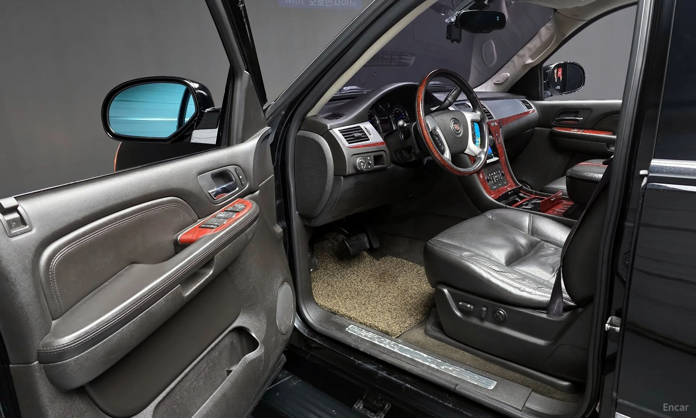 Cadillac Escalade превью 10