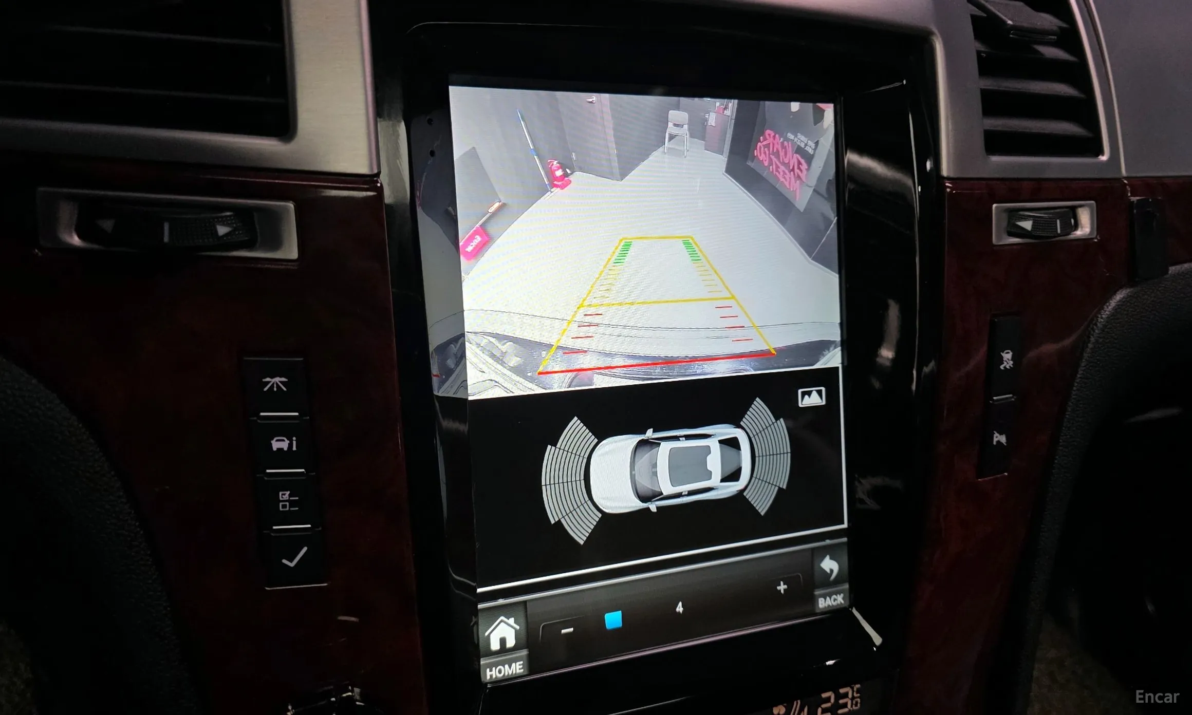 Cadillac Escalade превью 16