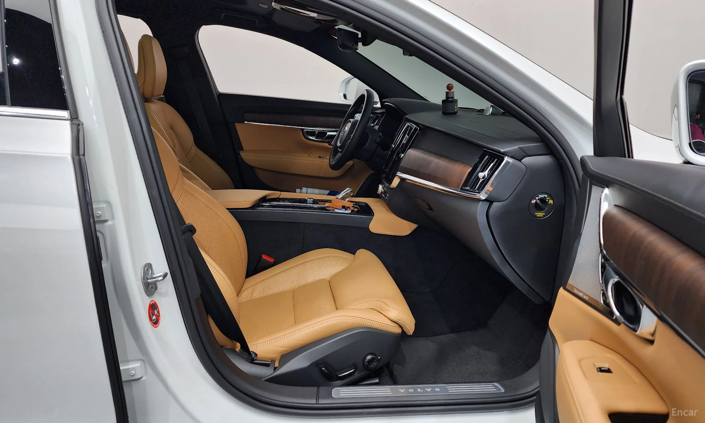 Volvo S90 превью 11