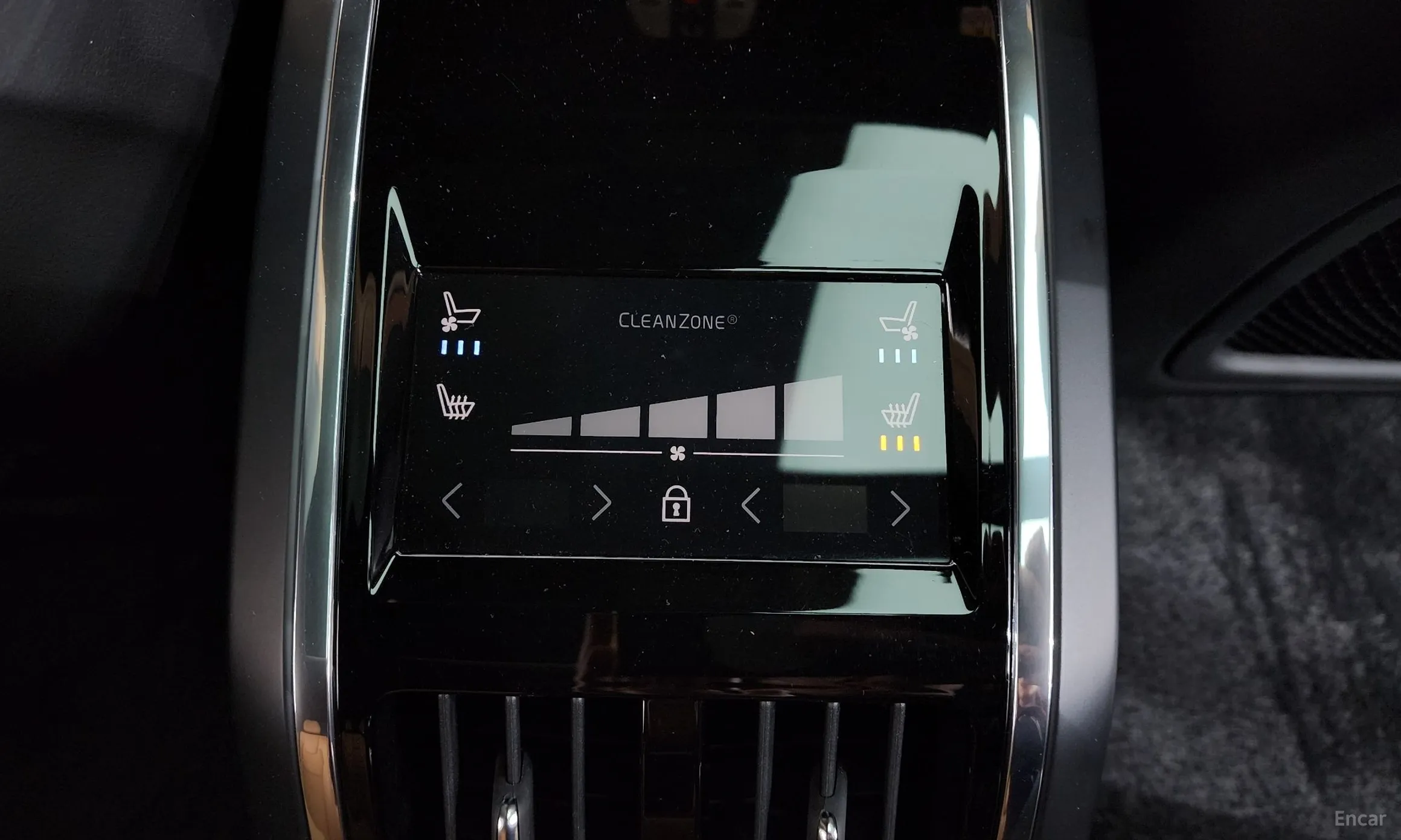 Volvo S90 превью 19