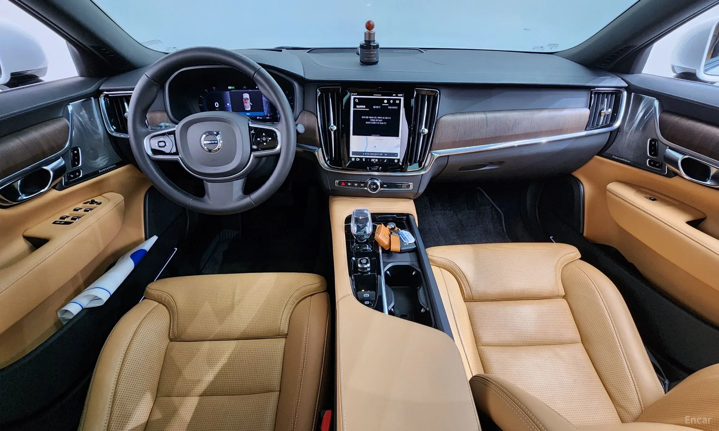 Volvo S90 превью 7