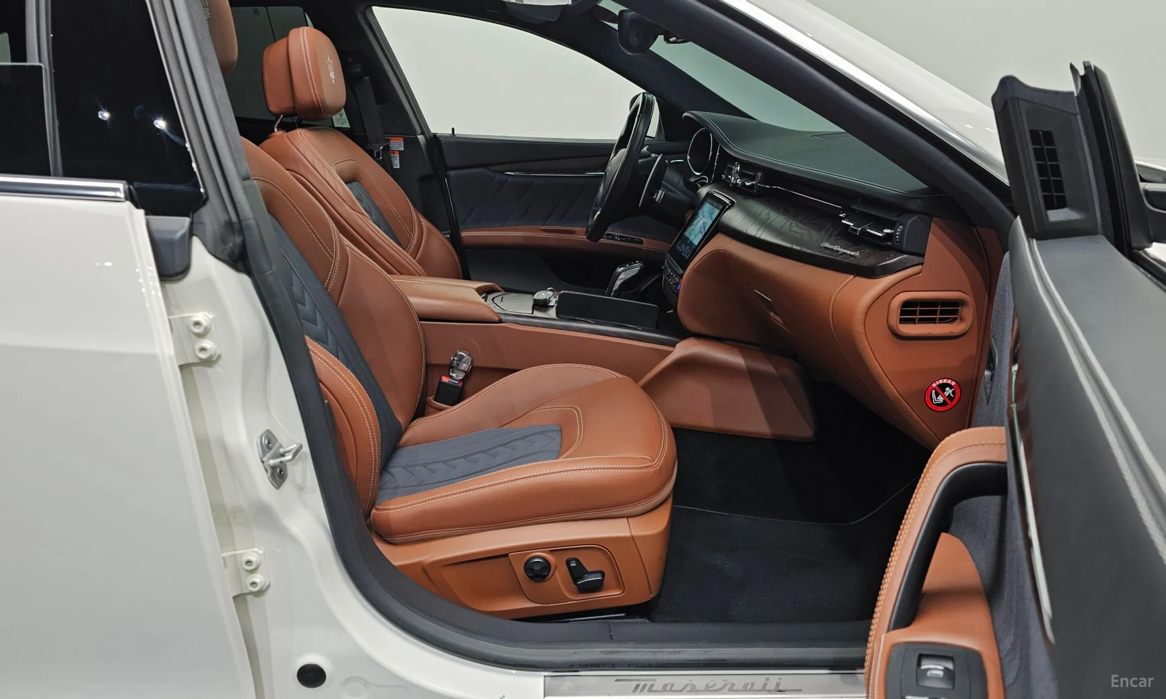 Maserati Quattroporte превью 11