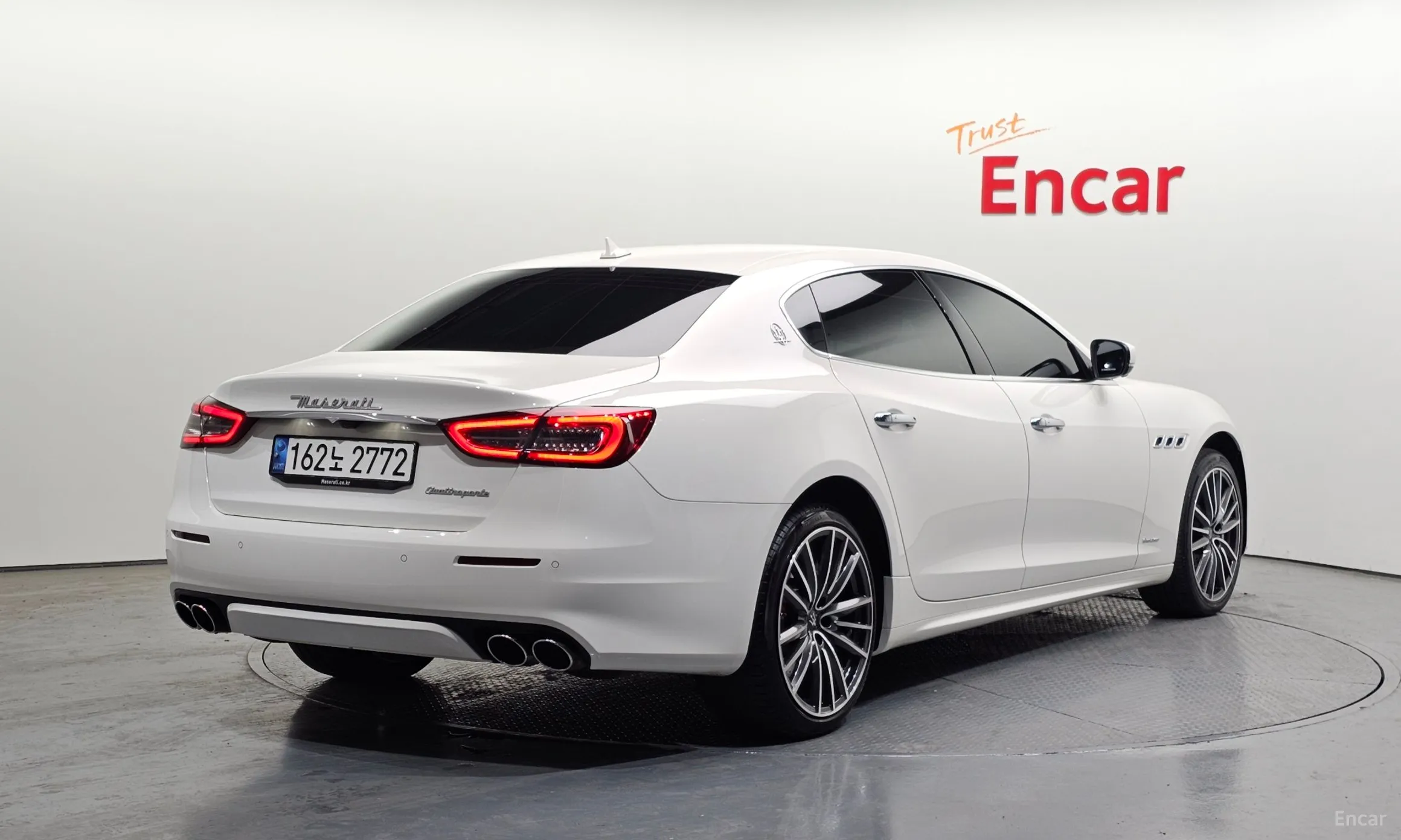 Maserati Quattroporte превью 2