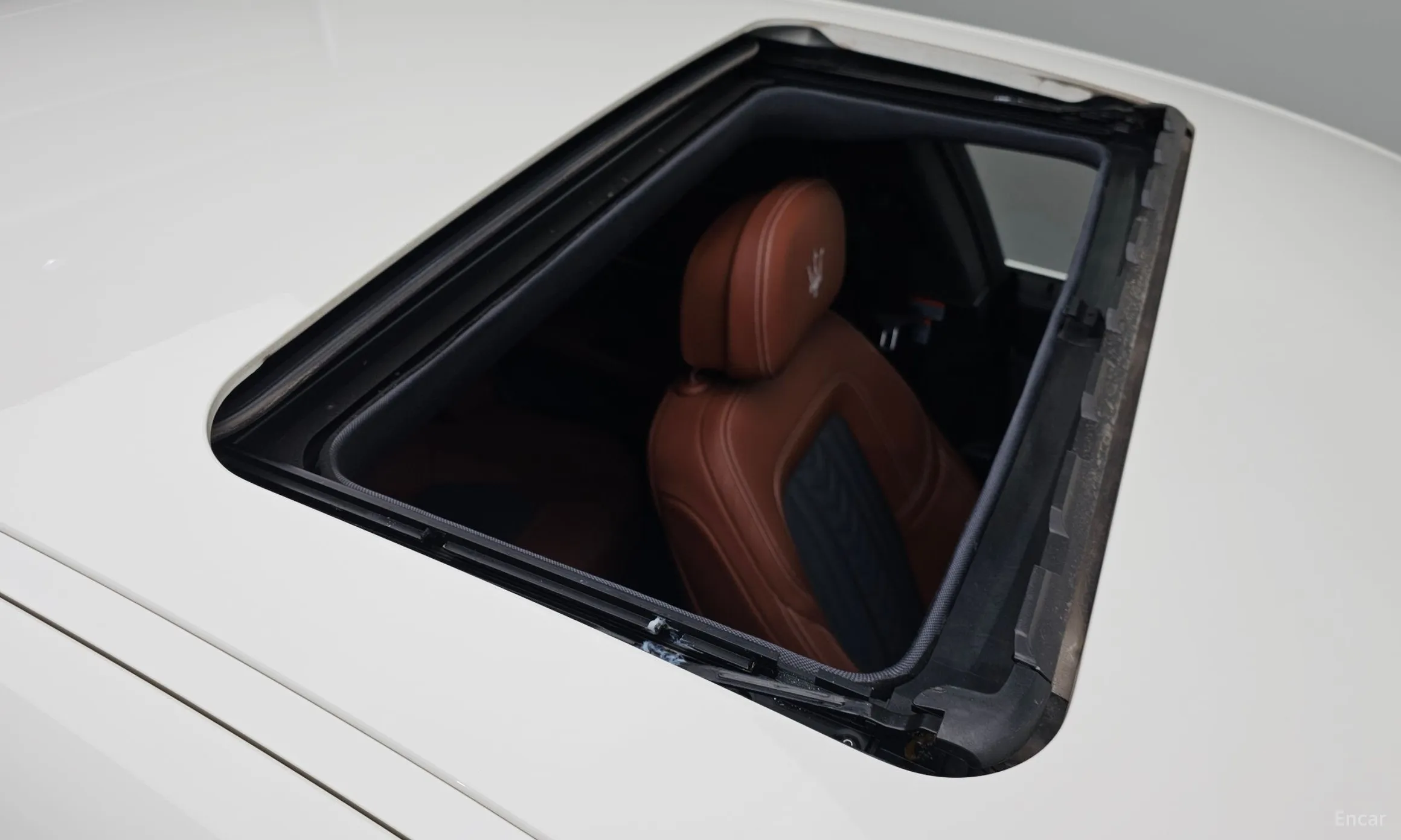 Maserati Quattroporte превью 19