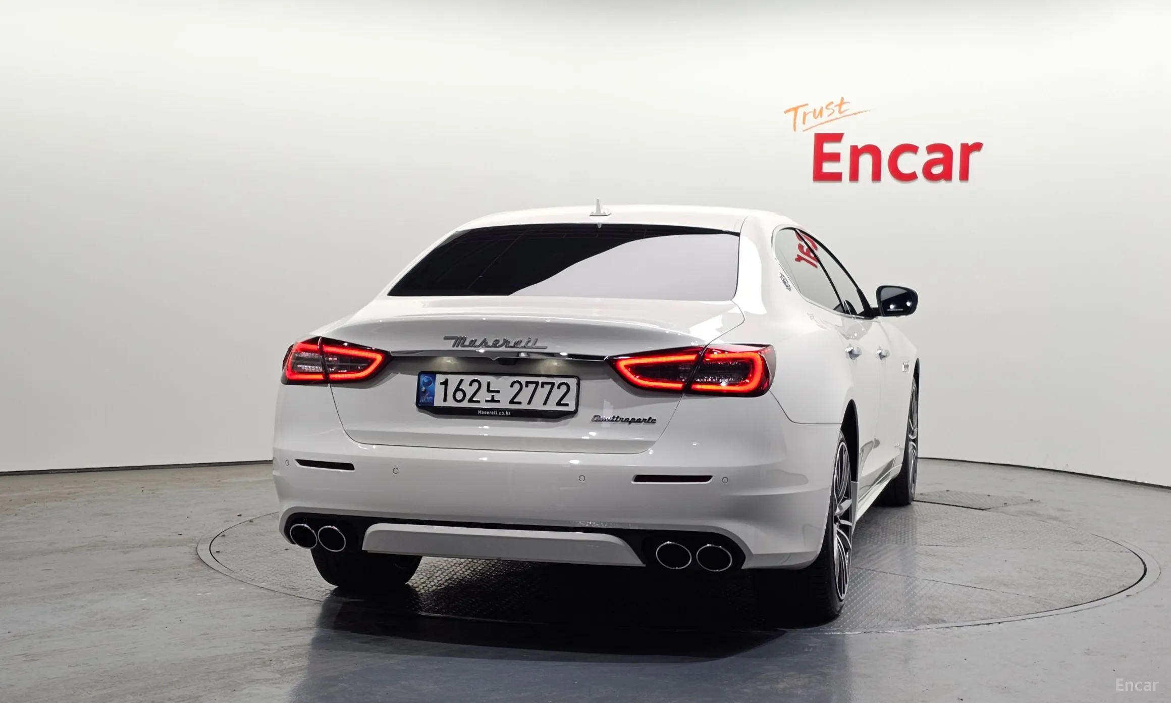 Maserati Quattroporte превью 4