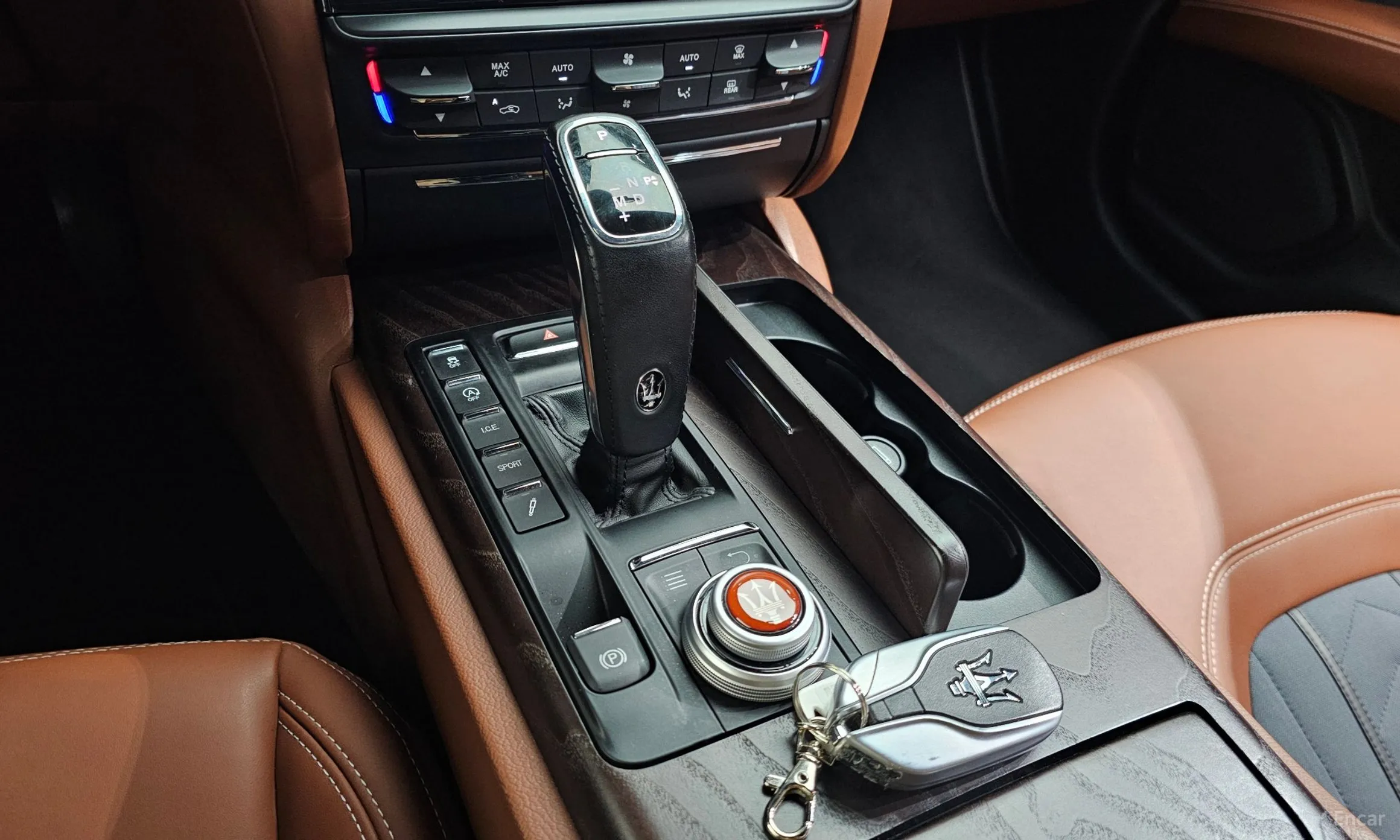Maserati Quattroporte превью 9