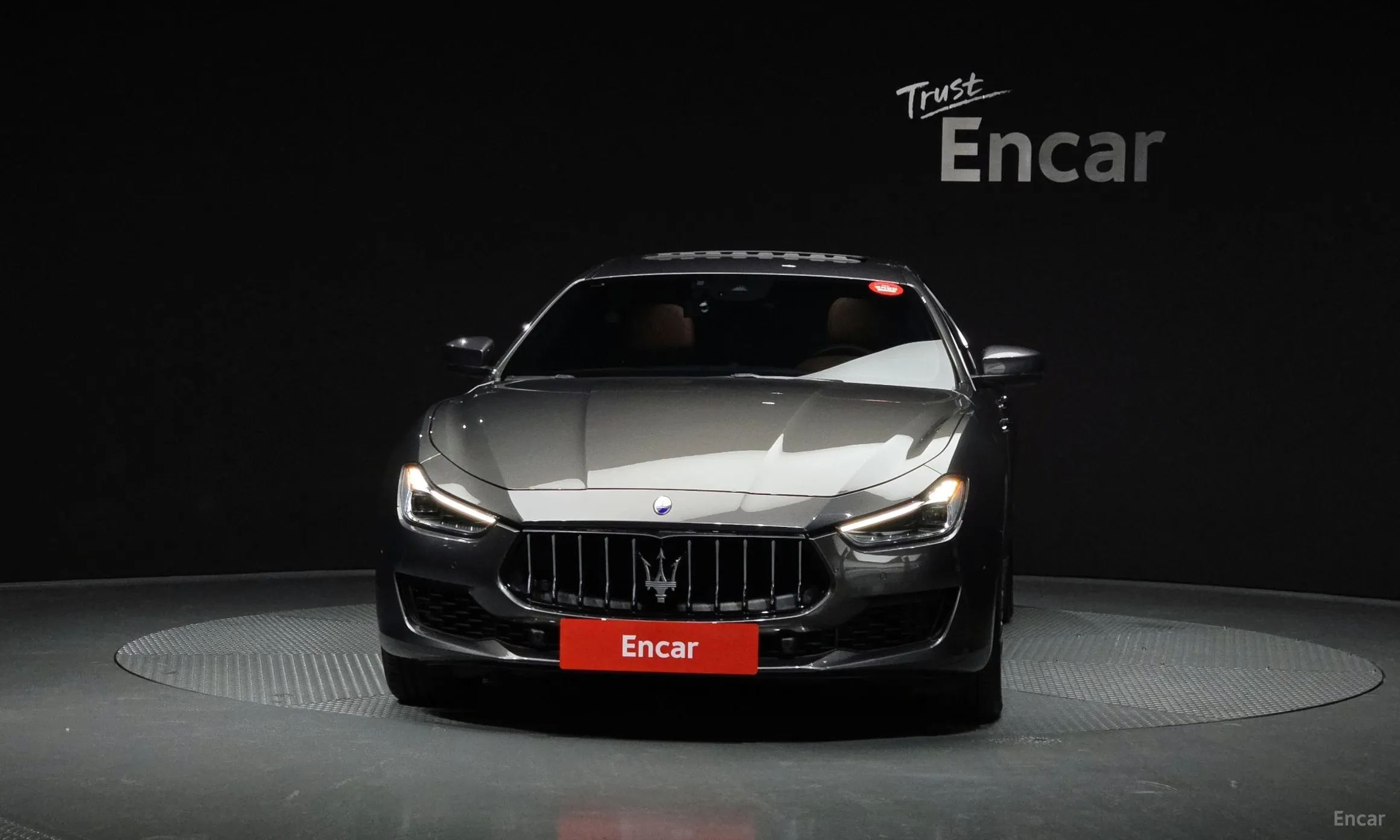 Maserati Ghibli превью 3