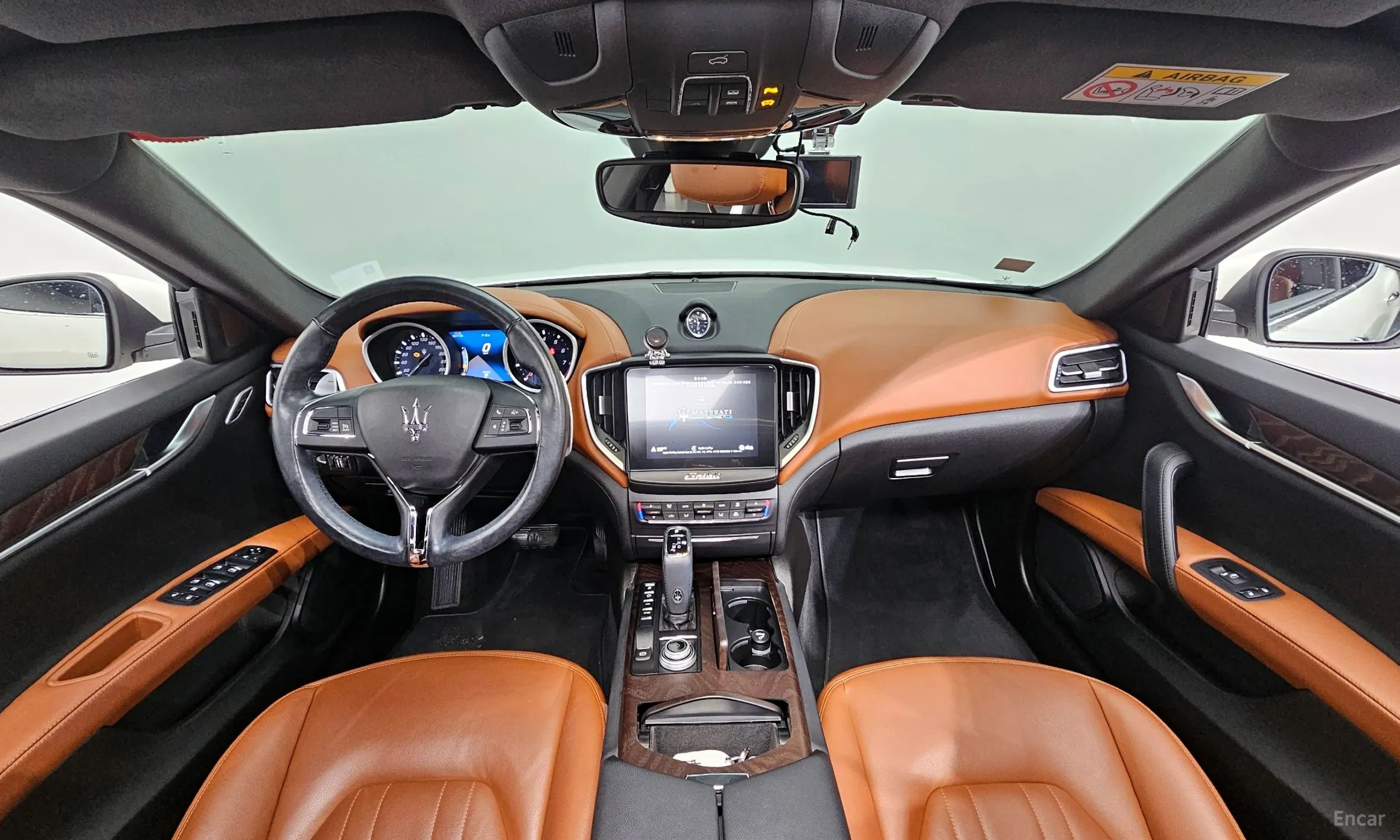 Maserati Ghibli превью 7