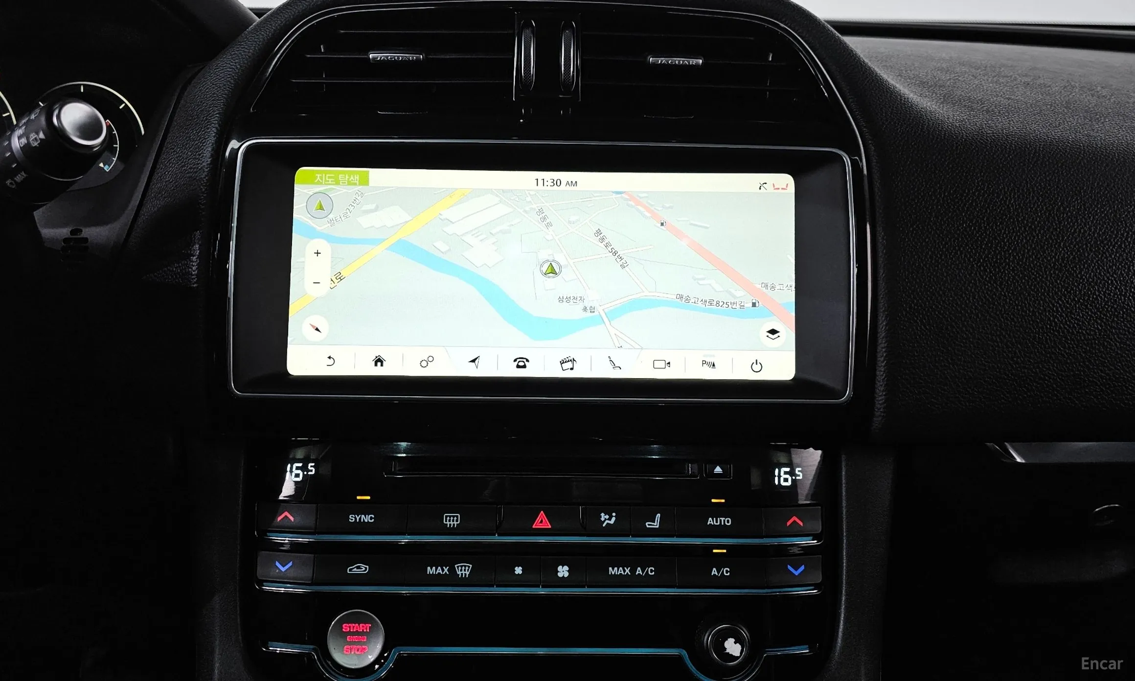 Jaguar F-PACE превью 15