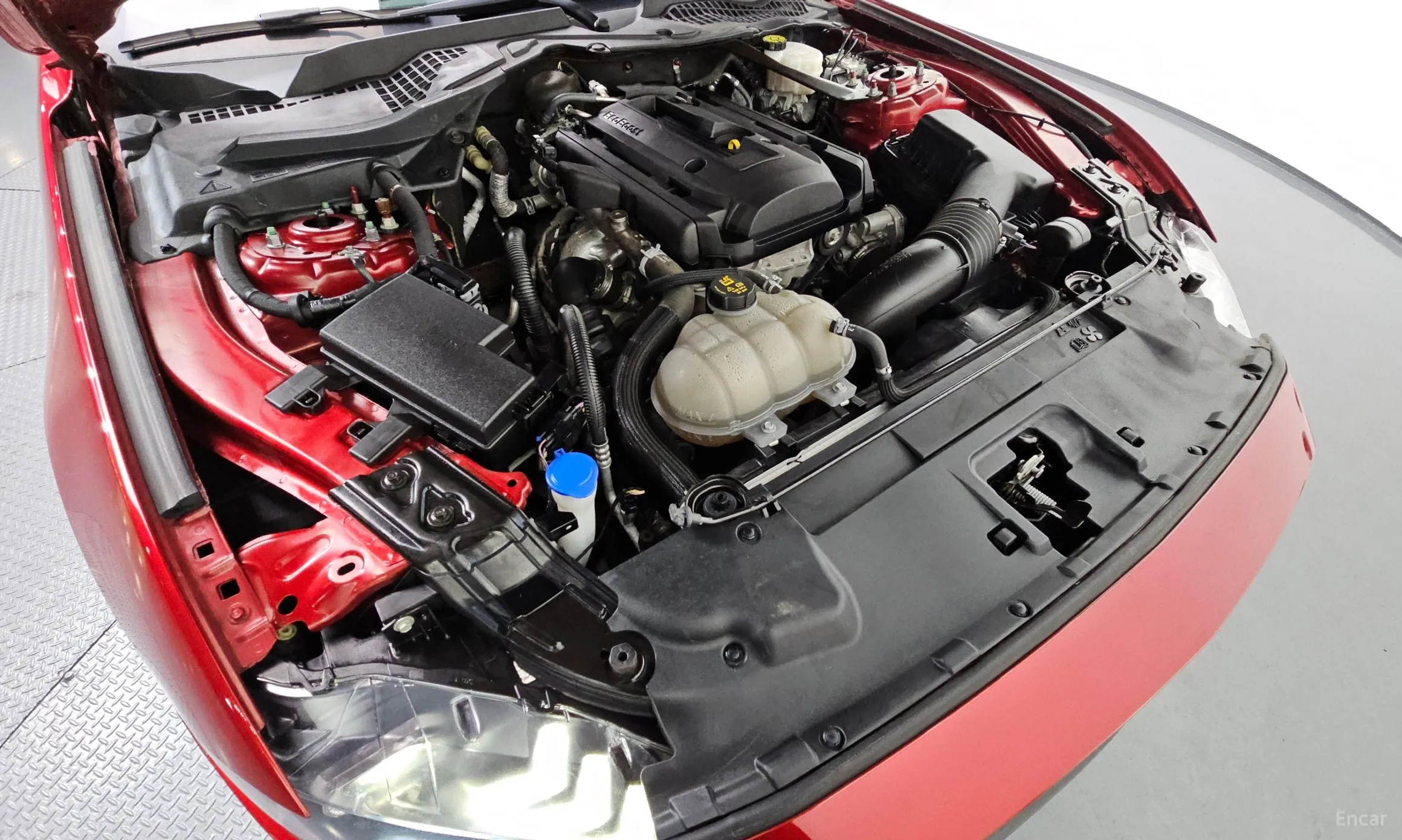 Ford Mustang превью 6