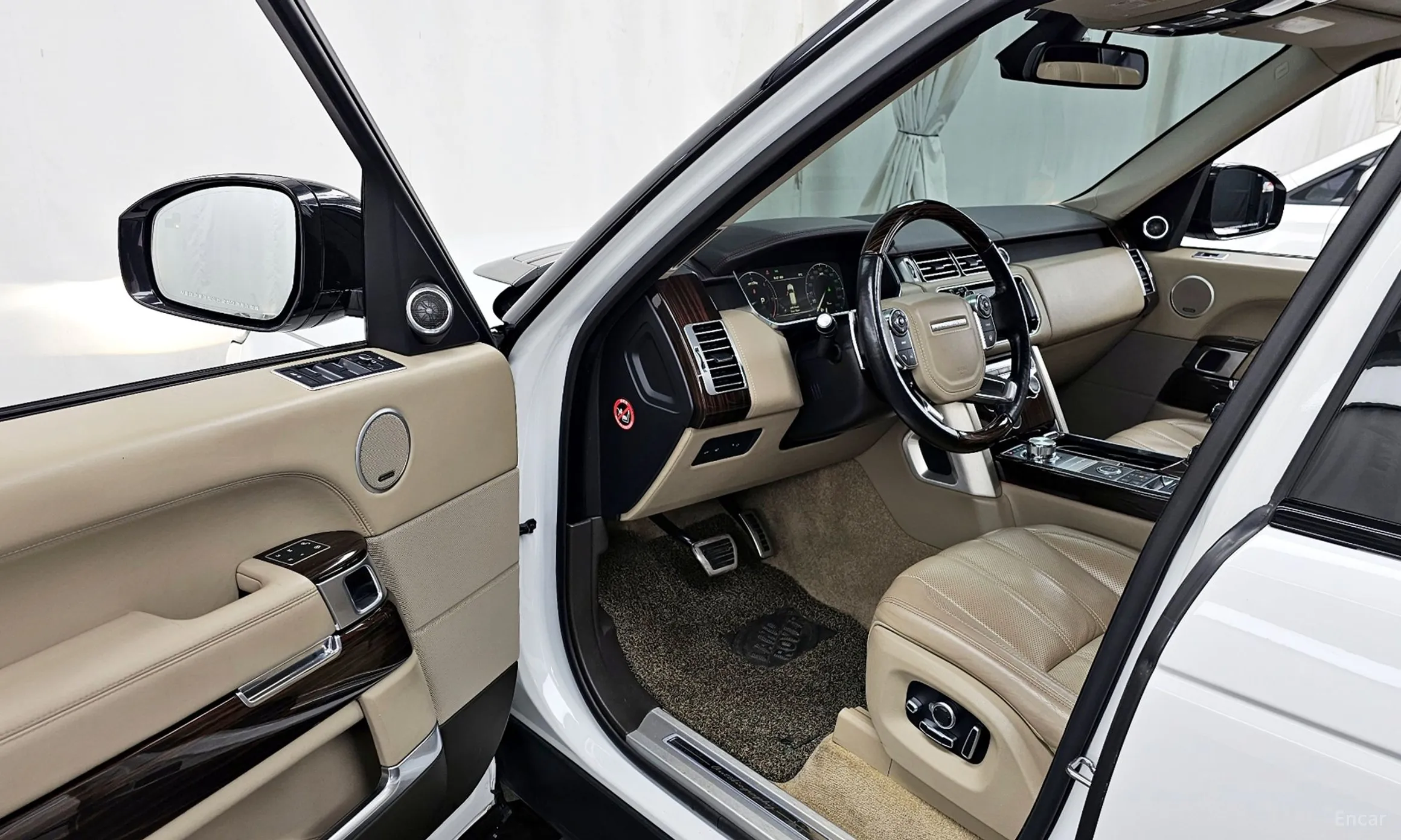 Land Rover Range Rover 4th Generation превью 10