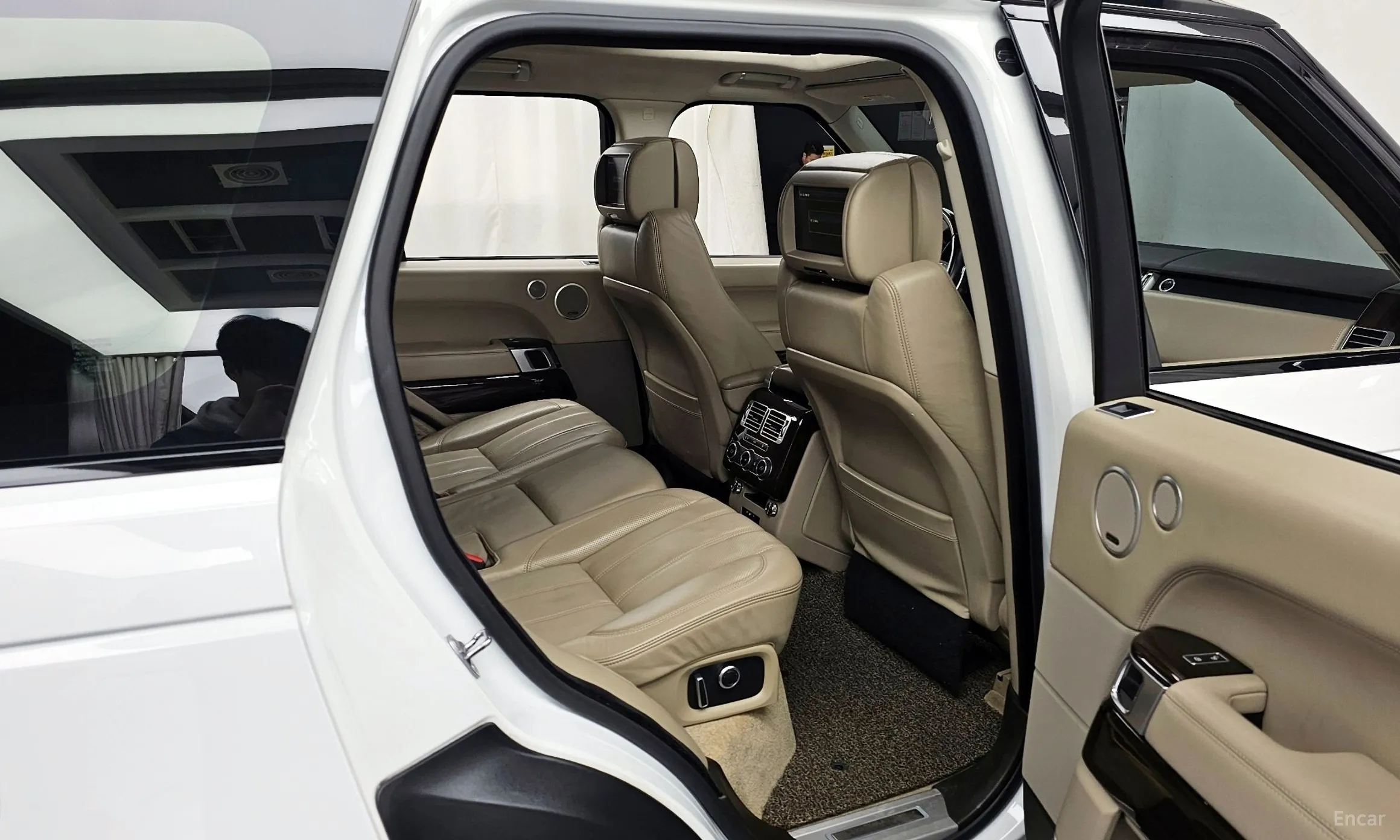 Land Rover Range Rover 4th Generation превью 12