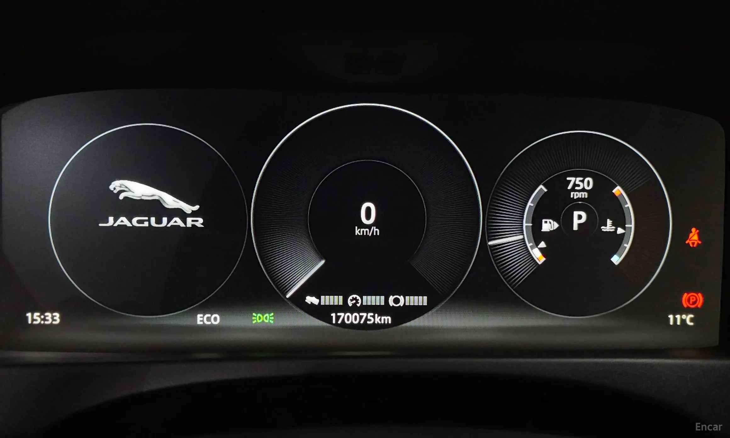 Jaguar F-PACE превью 8