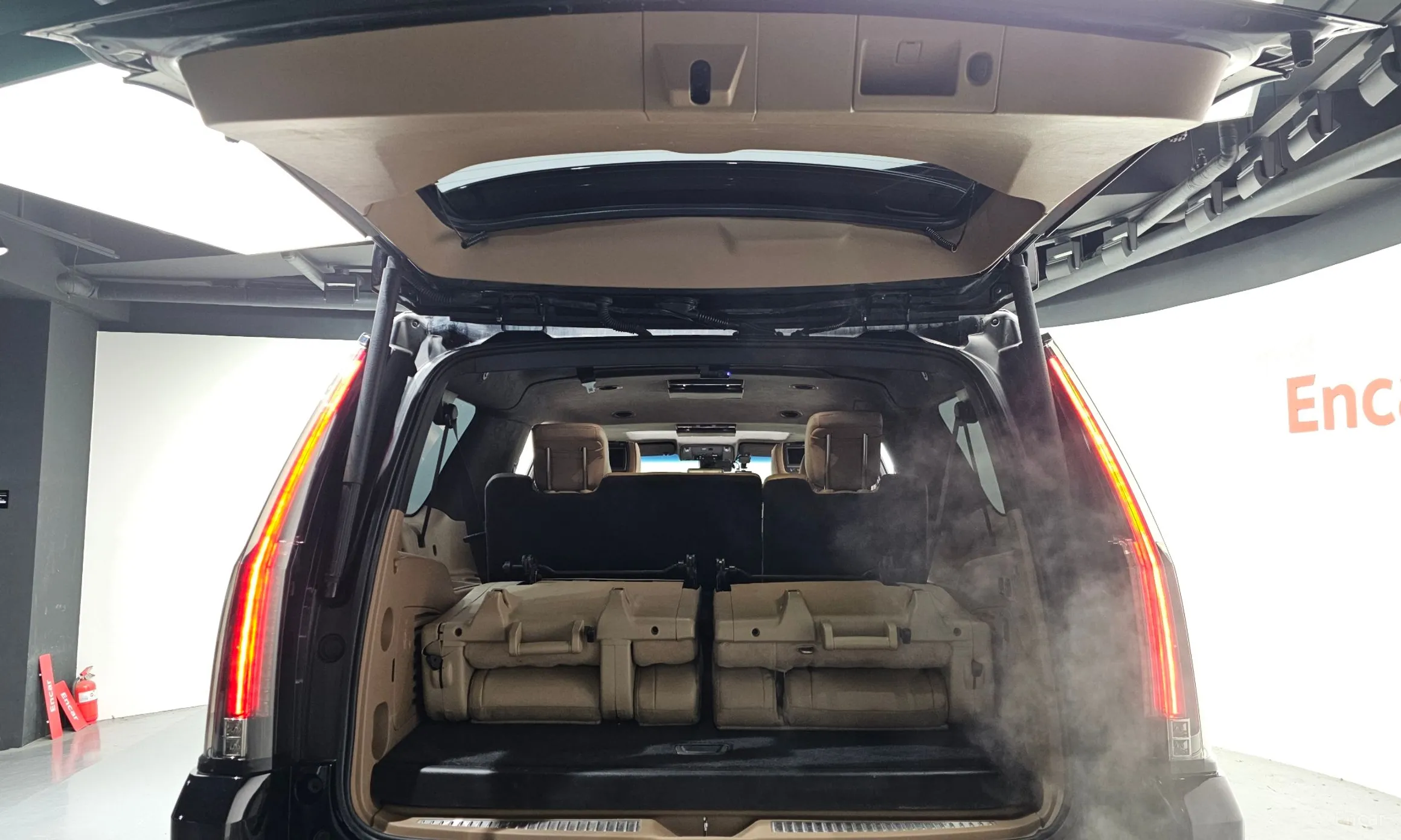 Cadillac Escalade превью 20