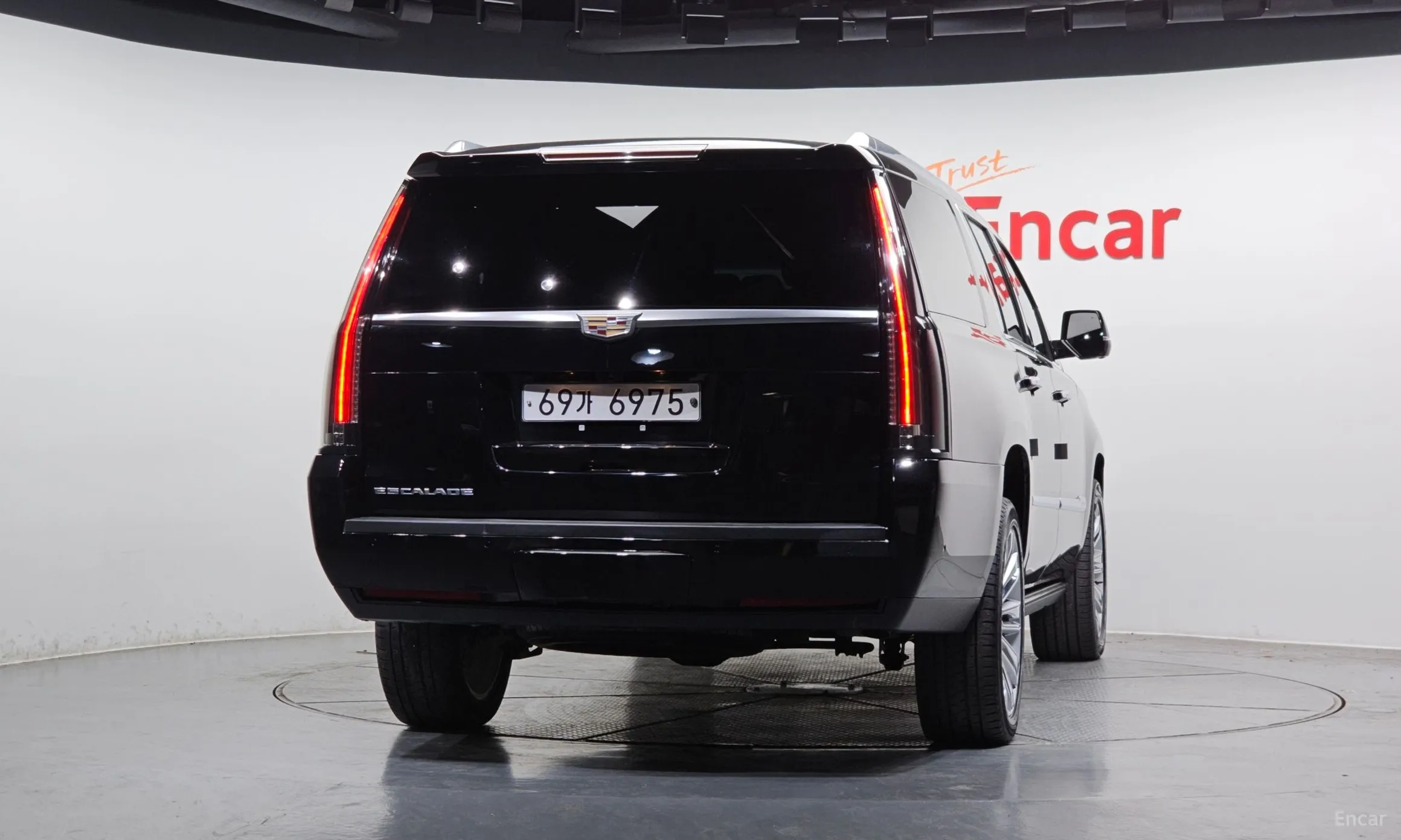 Cadillac Escalade превью 4
