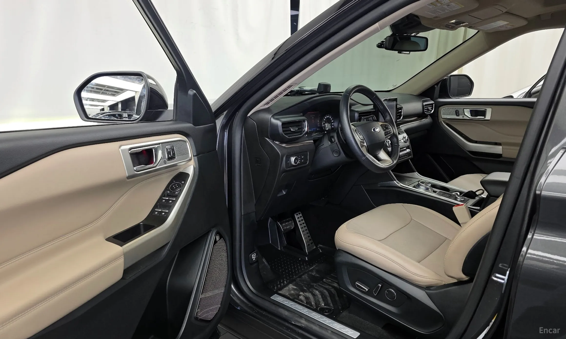 Ford Explorer 6th Generation превью 10